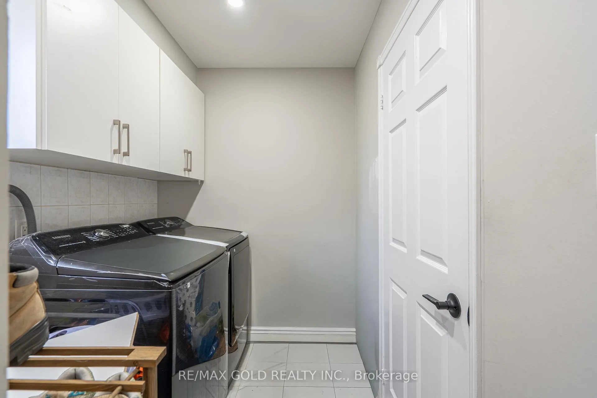 Photo 18 of 103 Lord Simcoe Drive, Brampton, Westgate — HOMEH