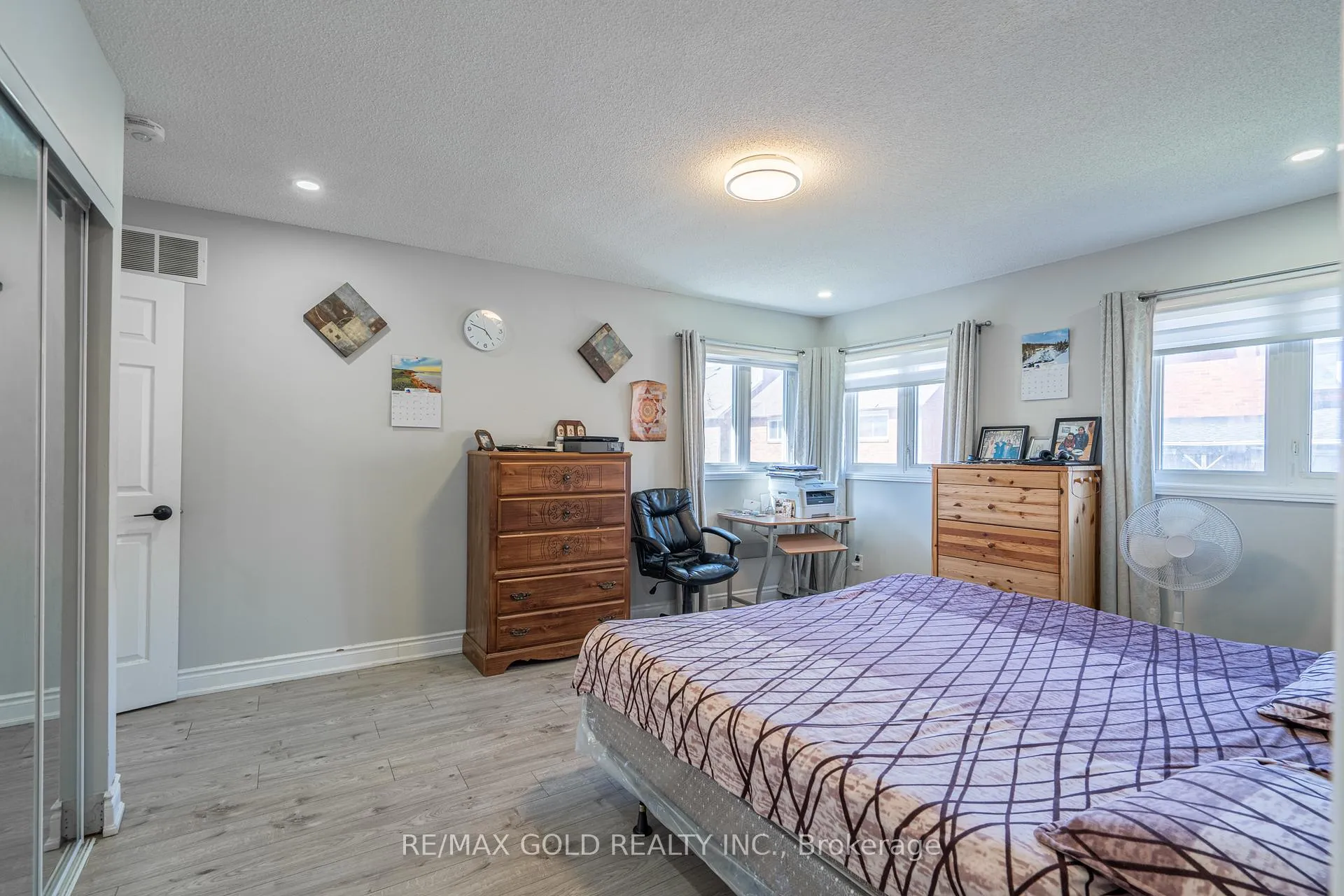 Photo 22 of 103 Lord Simcoe Drive, Brampton, Westgate — HOMEH