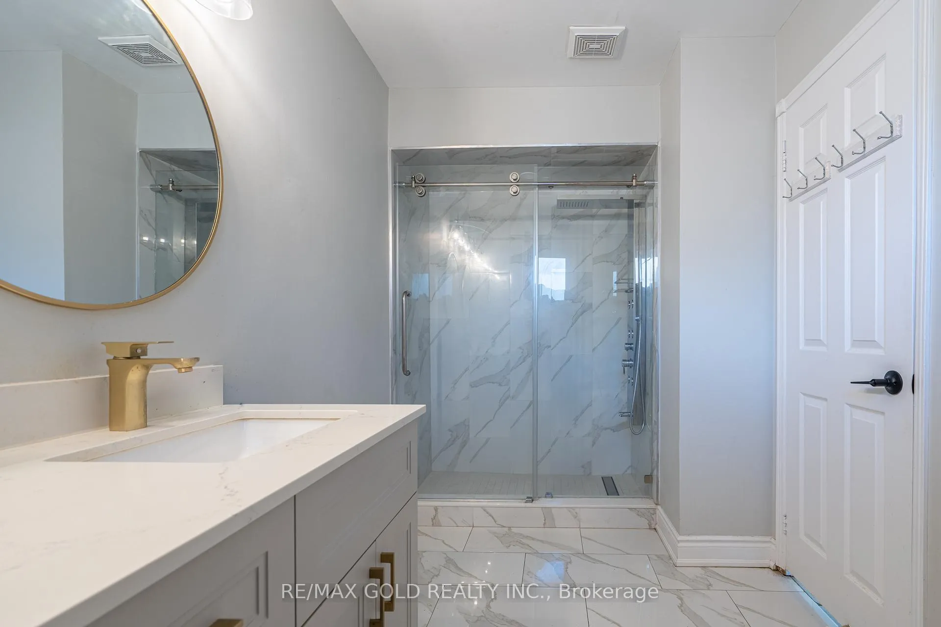 Photo 24 of 103 Lord Simcoe Drive, Brampton, Westgate — HOMEH