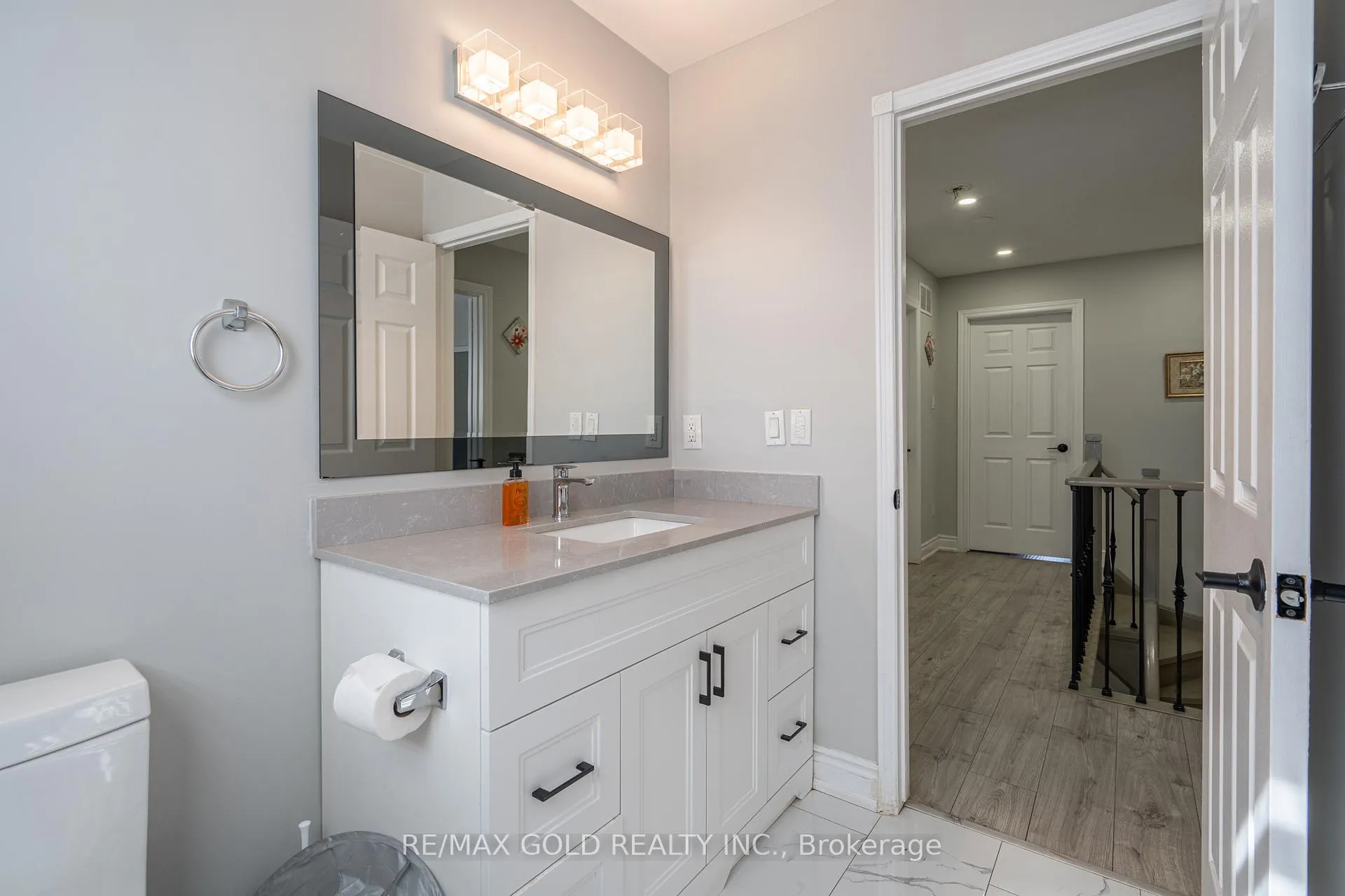 Photo 32 of 103 Lord Simcoe Drive, Brampton, Westgate — HOMEH