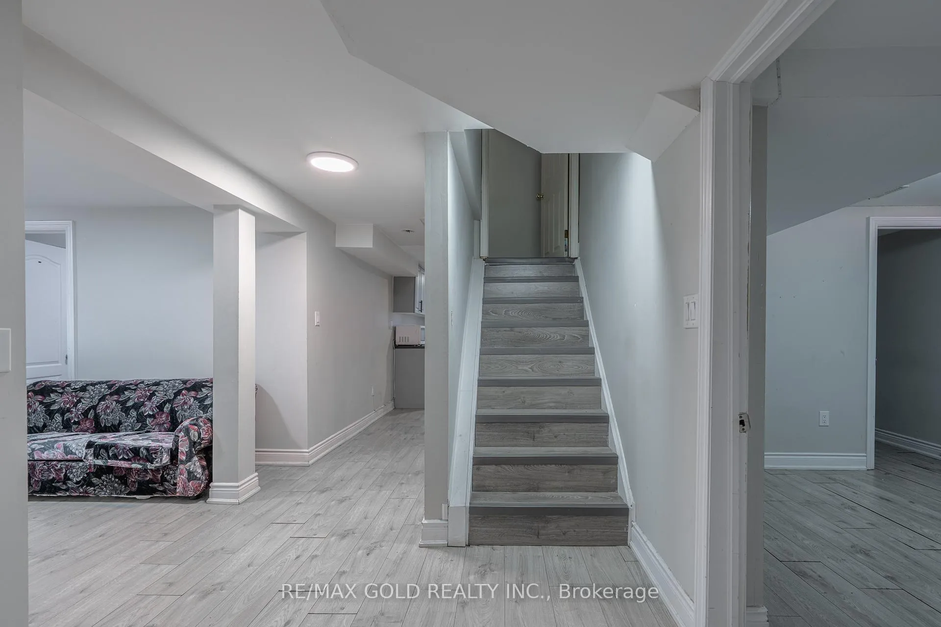 Photo 33 of 103 Lord Simcoe Drive, Brampton, Westgate — HOMEH