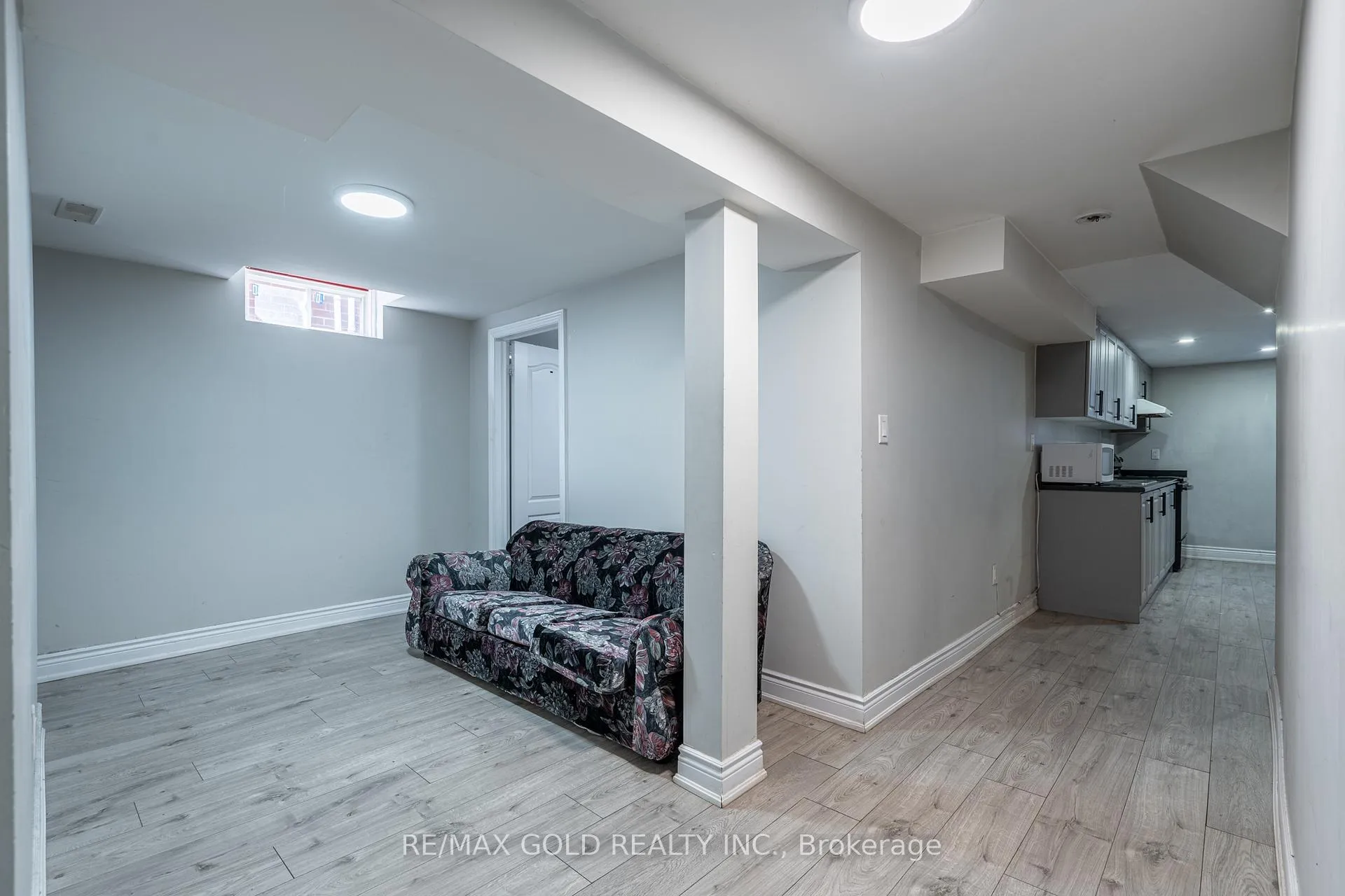 Photo 34 of 103 Lord Simcoe Drive, Brampton, Westgate — HOMEH