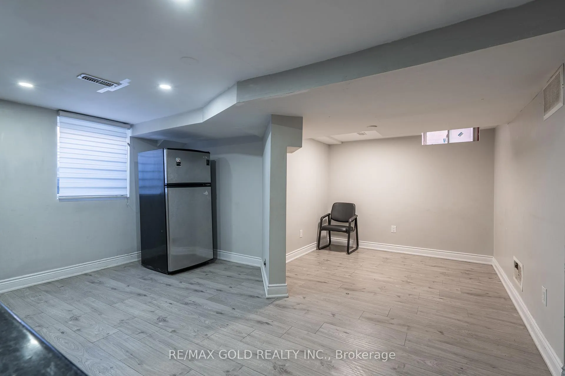 Photo 36 of 103 Lord Simcoe Drive, Brampton, Westgate — HOMEH