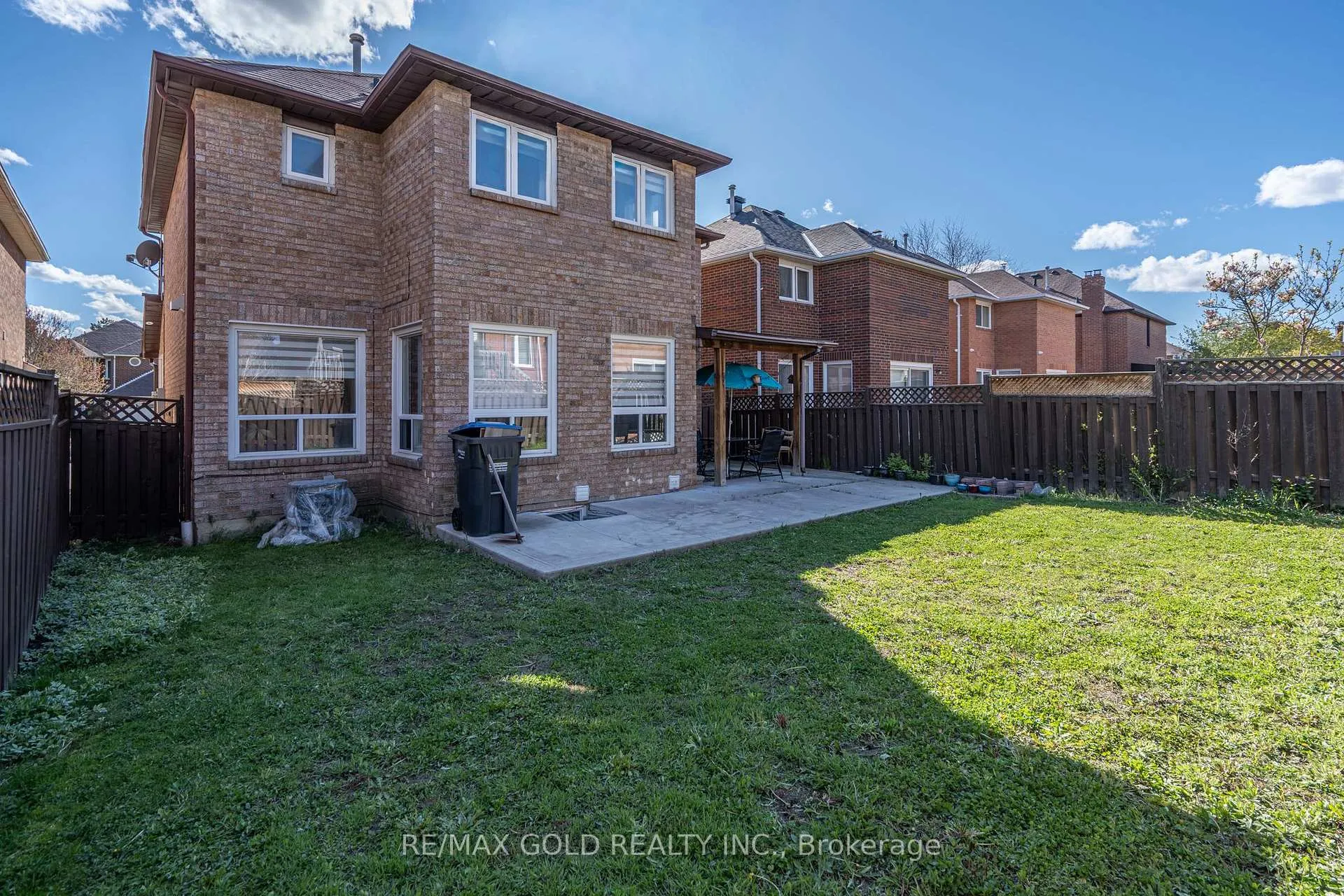 Photo 45 of 103 Lord Simcoe Drive, Brampton, Westgate — HOMEH
