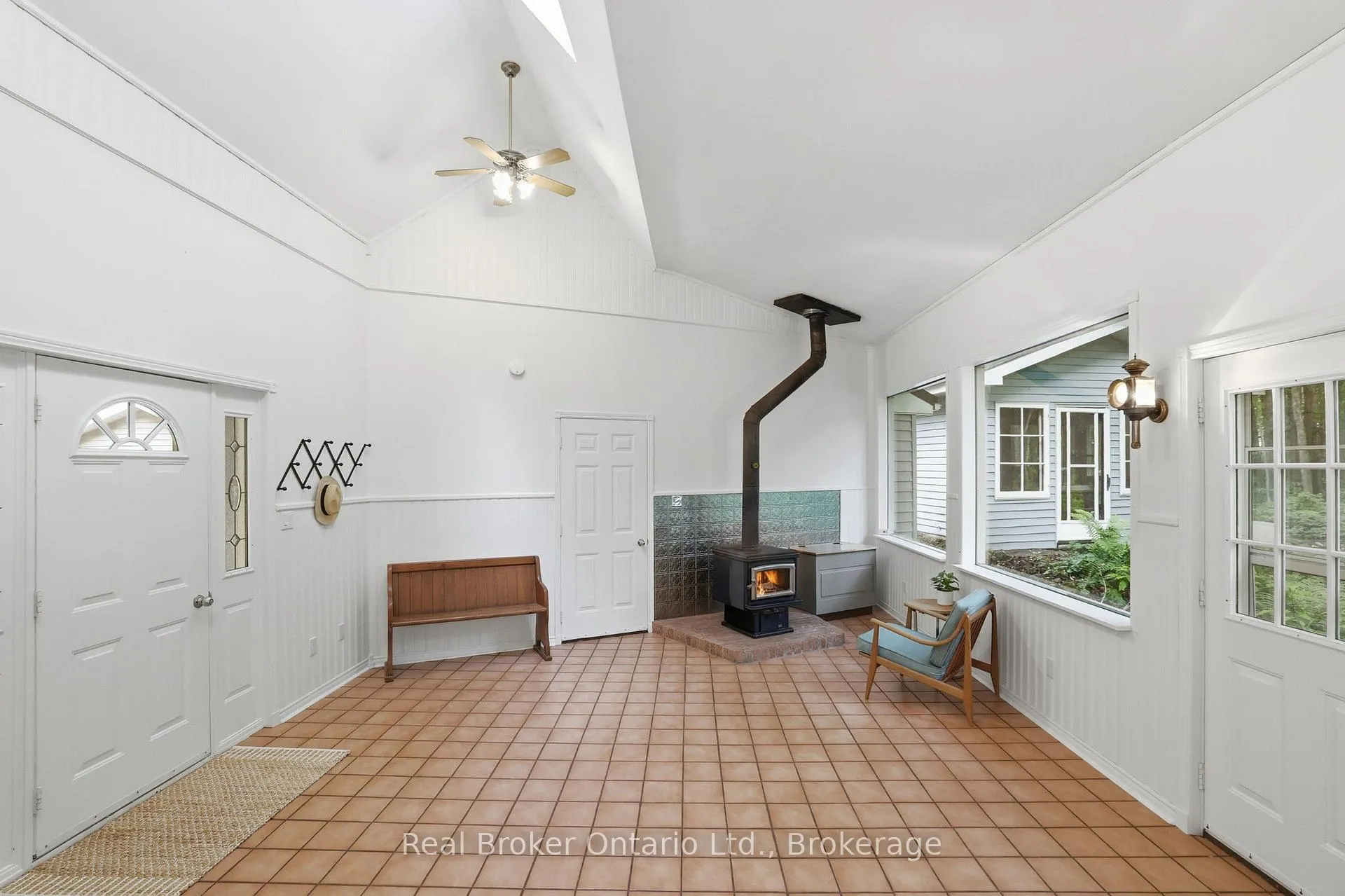 Photo 6 of 805500 25 Side Road, Grey Highlands — HOMEH