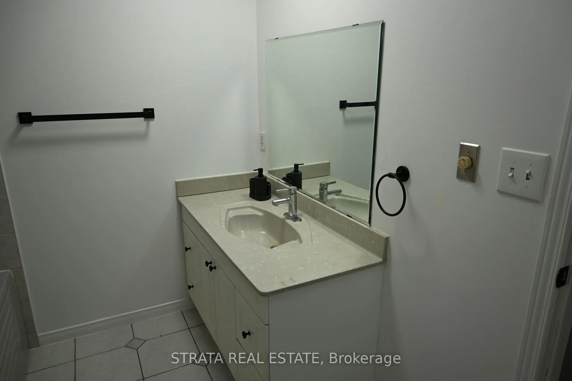 Photo 11 of Unit 1, 199 King Street E, Hamilton, Beasley — HOMEH