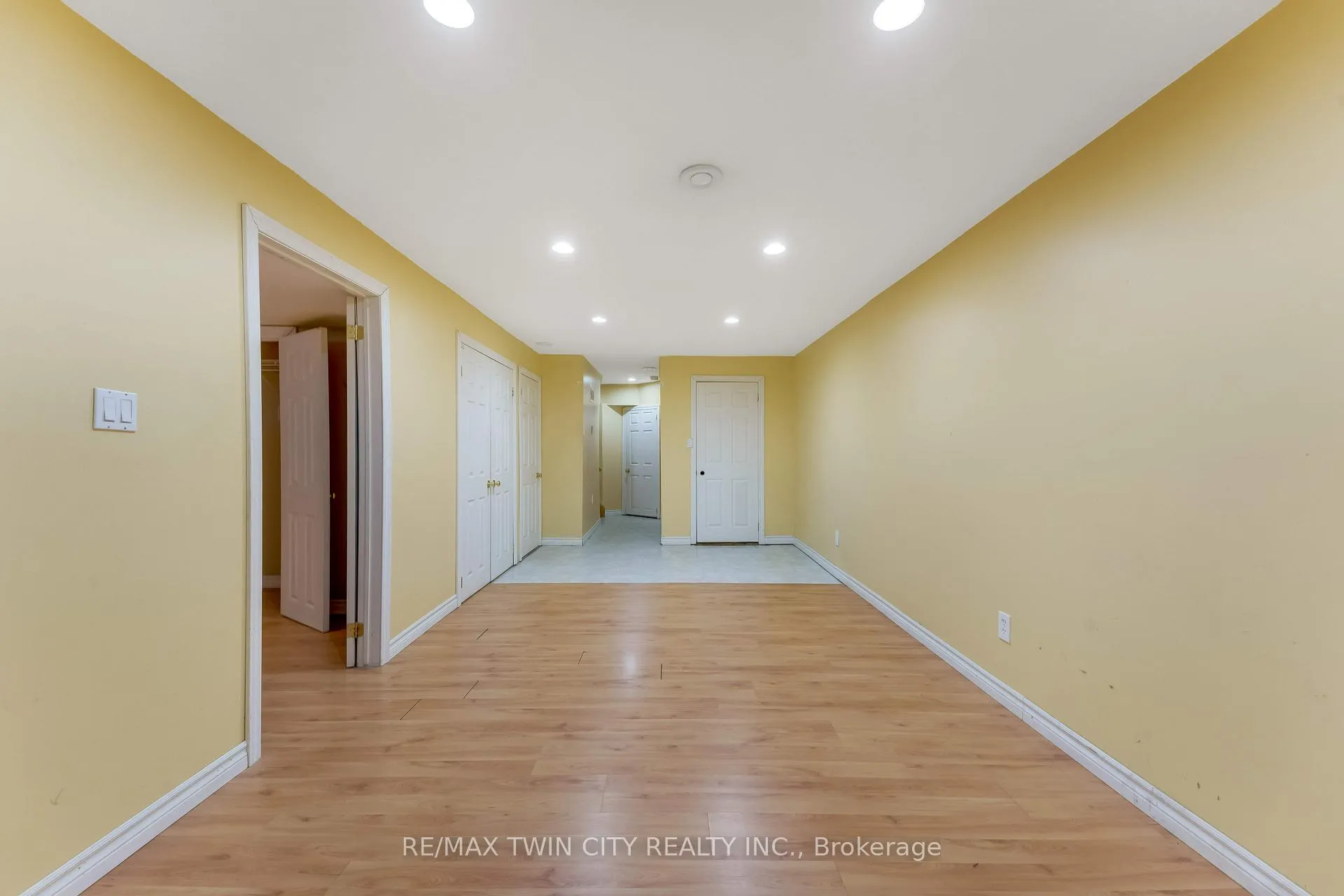 Photo 31 of 213 Grey Fox Drive, Kitchener — HOMEH