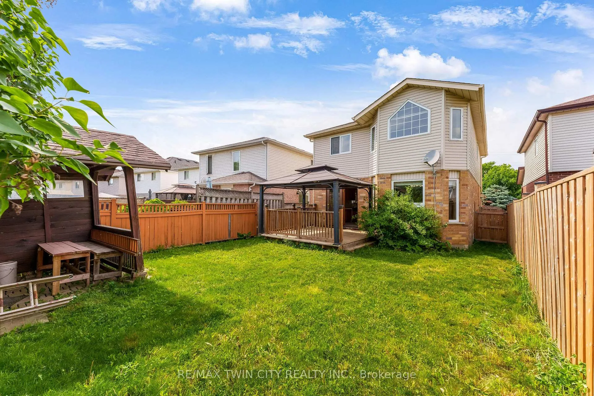 Photo 38 of 213 Grey Fox Drive, Kitchener — HOMEH