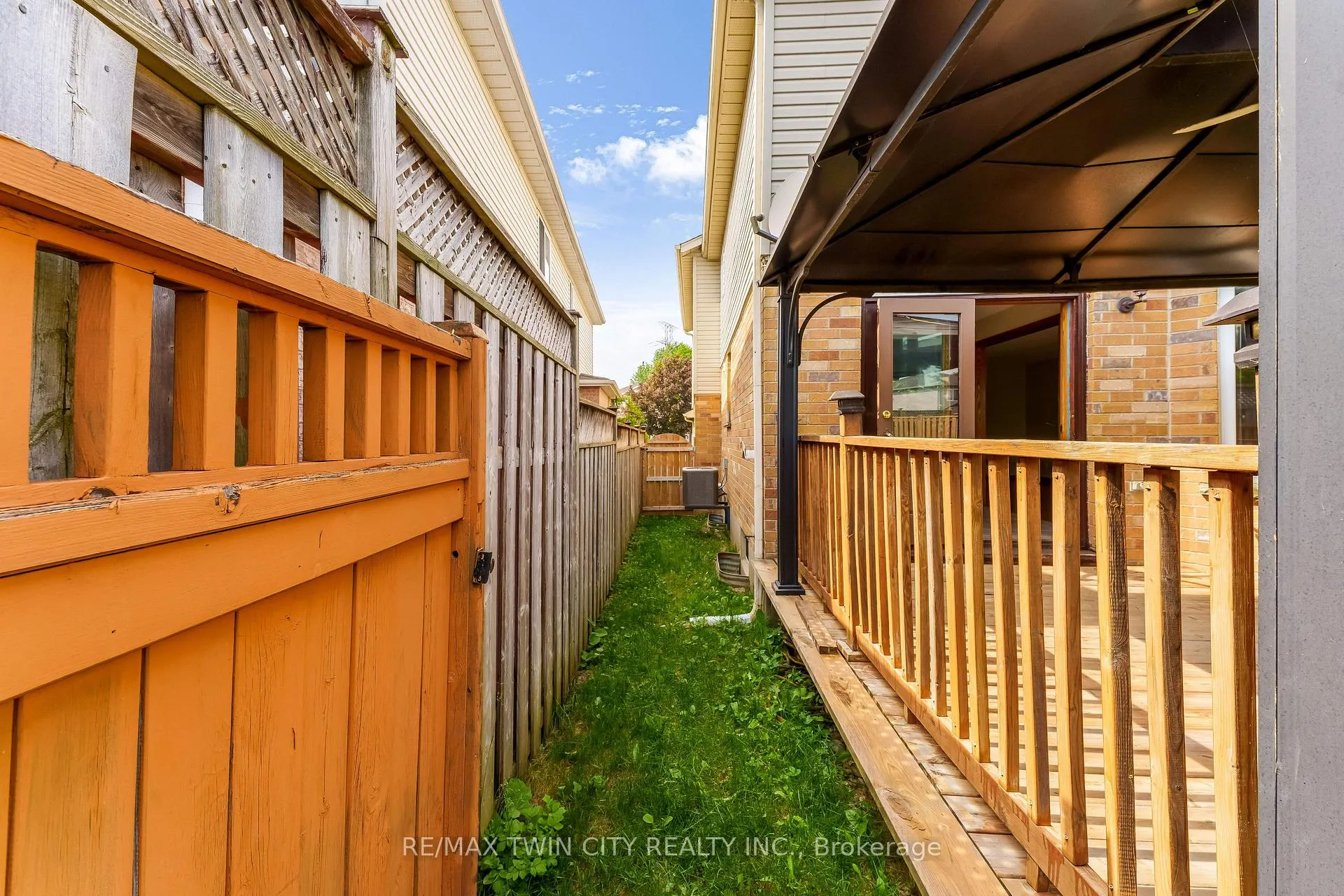 Photo 40 of 213 Grey Fox Drive, Kitchener — HOMEH