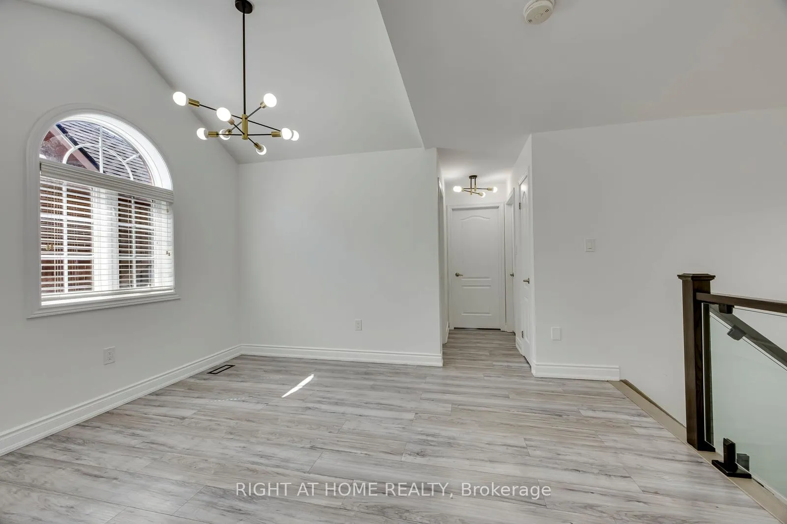 Photo 27 of 1451 Tobyn Drive, Burlington, Tansley — HOMEH
