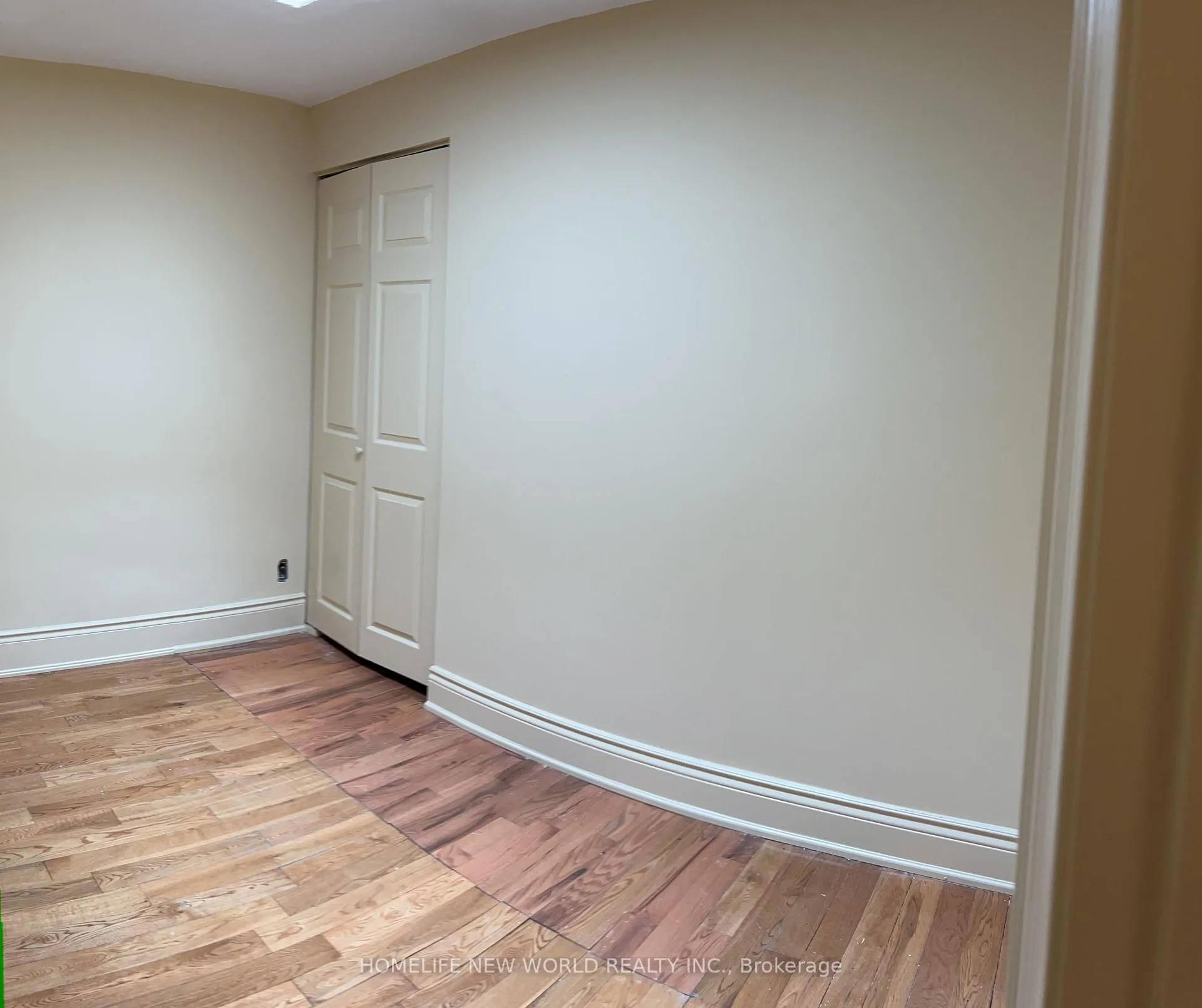 Photo 7 of Unit upper, 11 Humber Boulevard, Toronto, Rockcliffe-Smythe — HOMEH