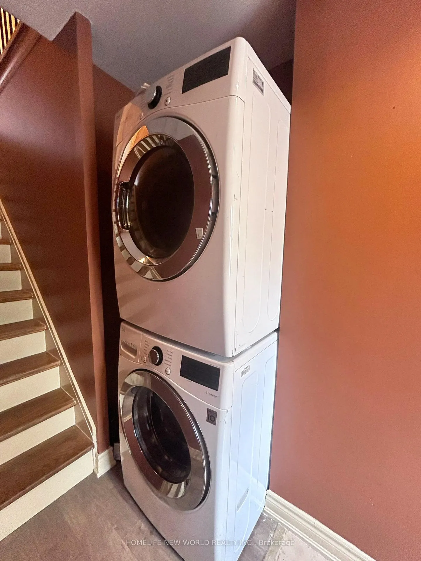 Photo 11 of Unit upper, 11 Humber Boulevard, Toronto, Rockcliffe-Smythe — HOMEH