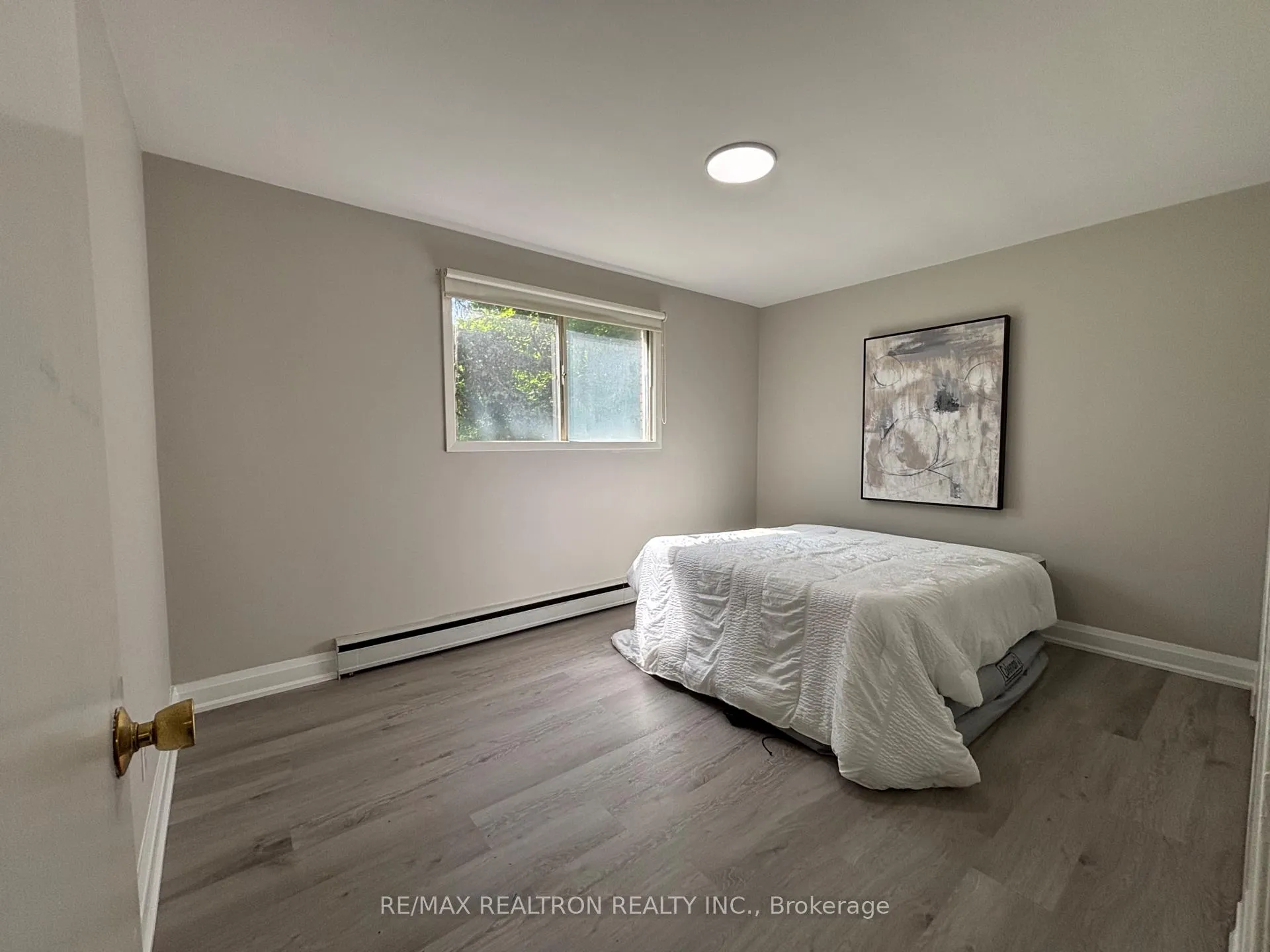 Photo 1 of 327 Glenridge Avenue, St. Catharines, Glendale/Glenridge — HOMEH