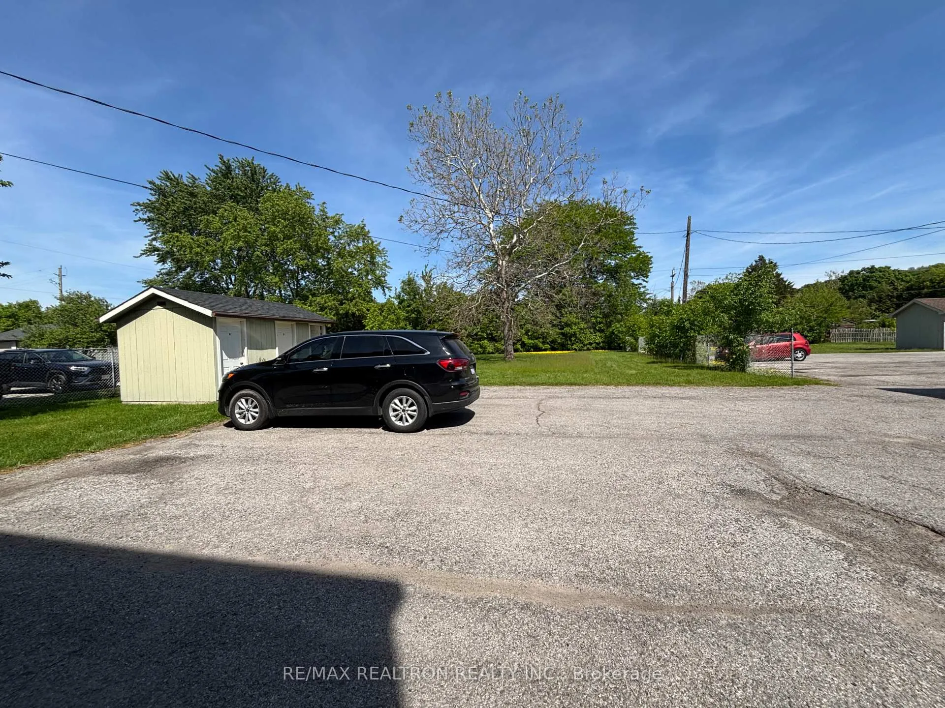 Photo 6 of 327 Glenridge Avenue, St. Catharines, Glendale/Glenridge — HOMEH