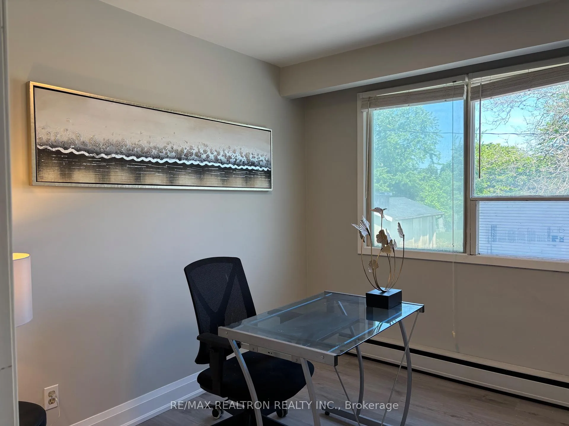 Photo 7 of 327 Glenridge Avenue, St. Catharines, Glendale/Glenridge — HOMEH