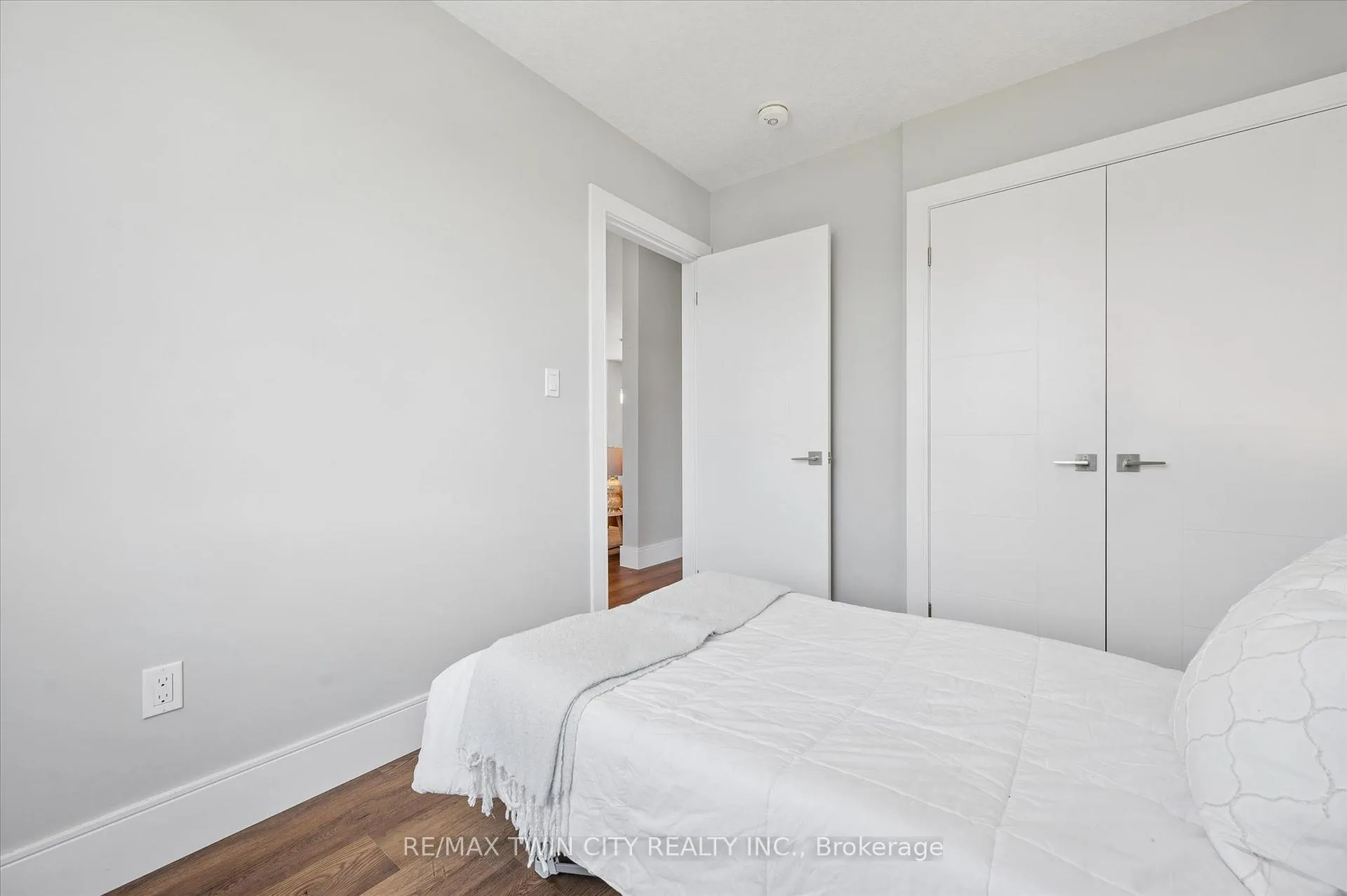 Photo 13 of Unit 12, 54 Bridge Street W, Kitchener, University Downs — HOMEH