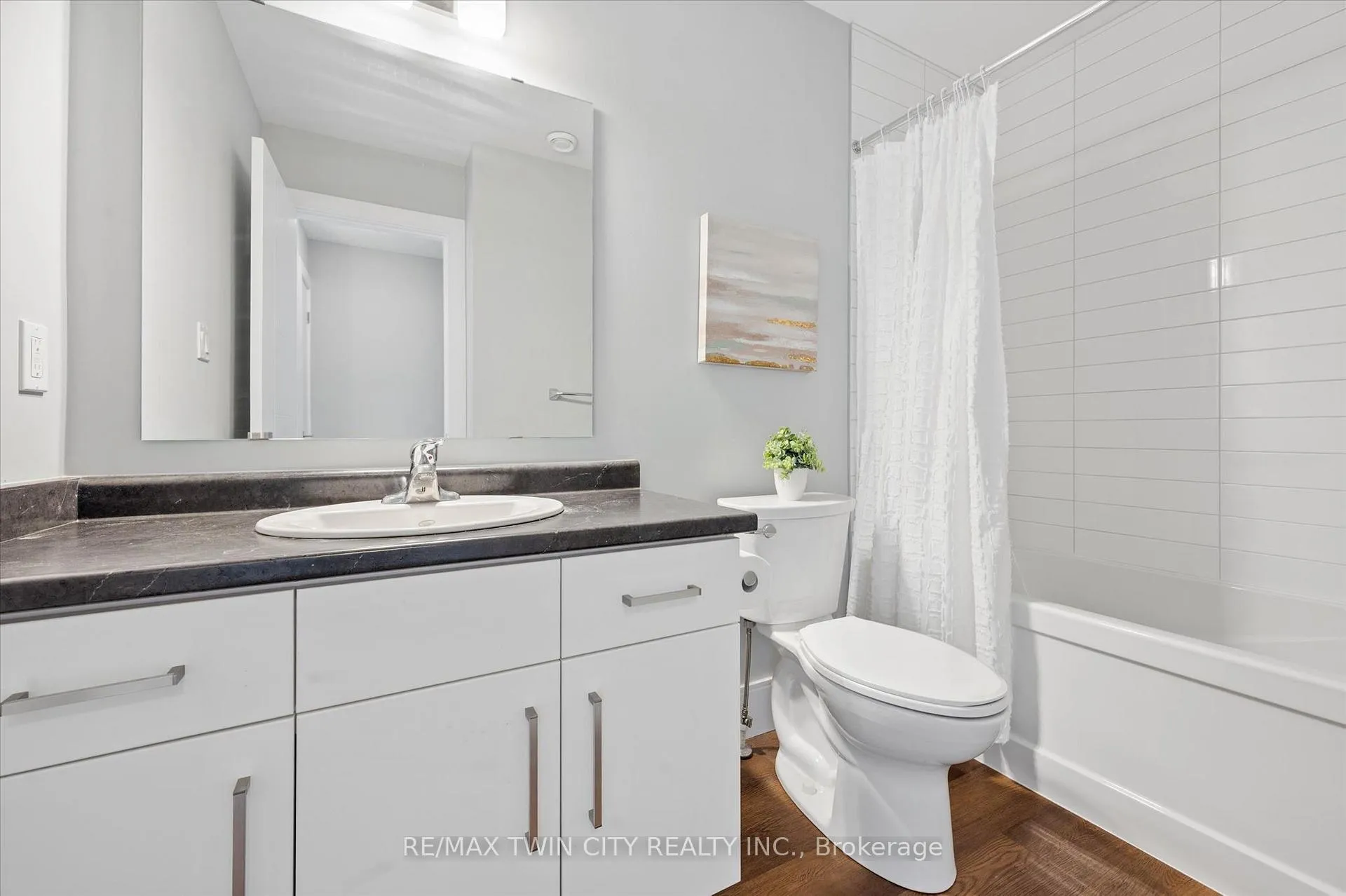 Photo 16 of Unit 12, 54 Bridge Street W, Kitchener, University Downs — HOMEH