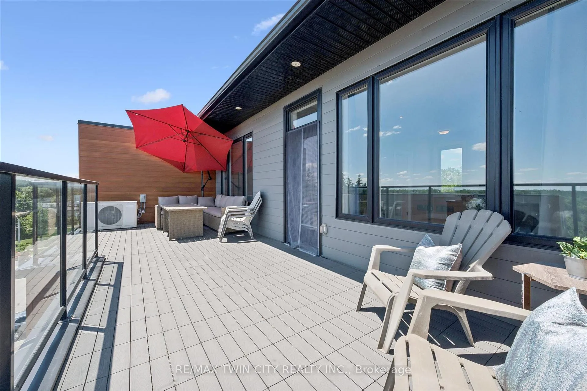 Photo 25 of Unit 12, 54 Bridge Street W, Kitchener, University Downs — HOMEH