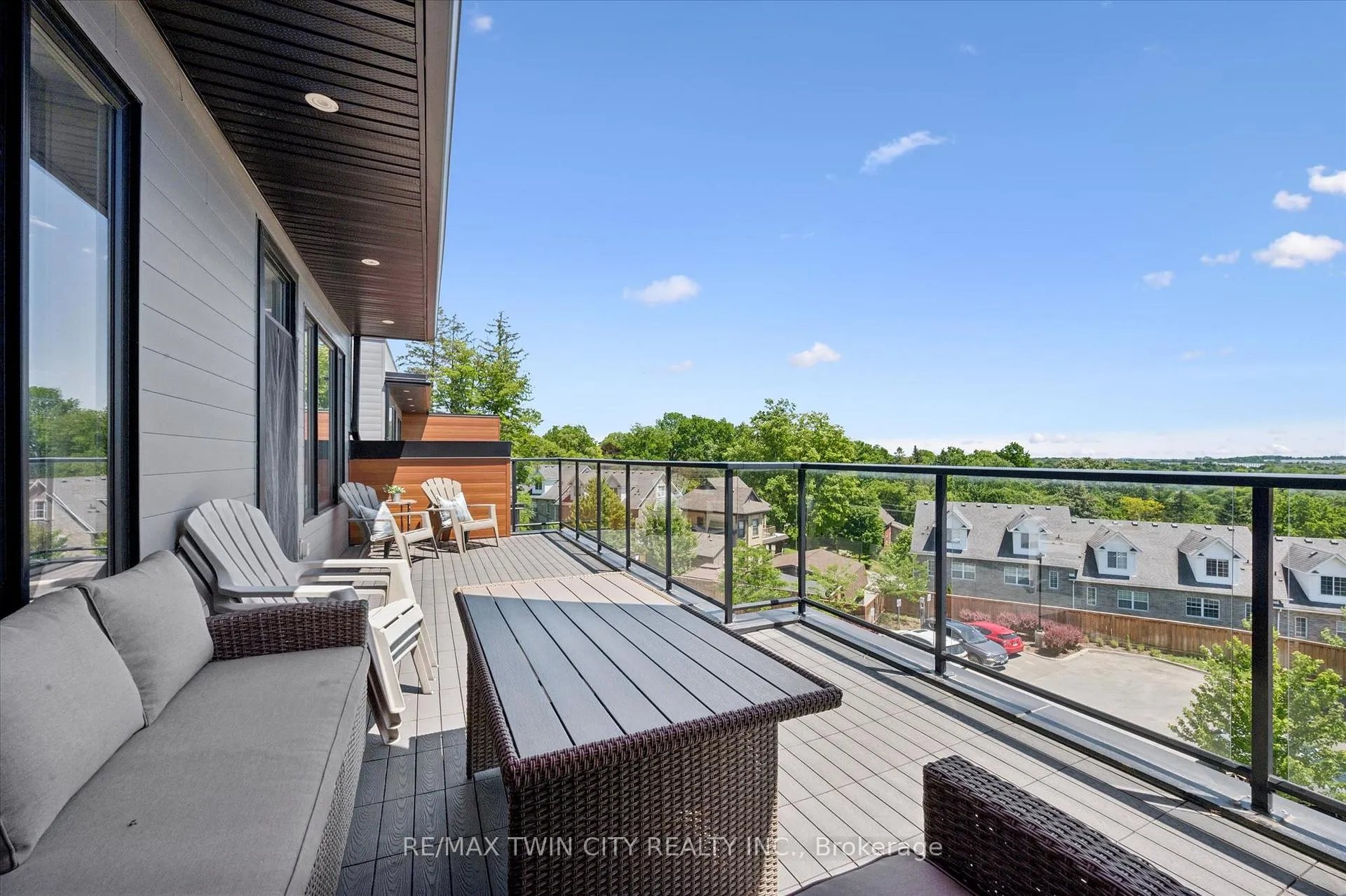 Photo 26 of Unit 12, 54 Bridge Street W, Kitchener, University Downs — HOMEH