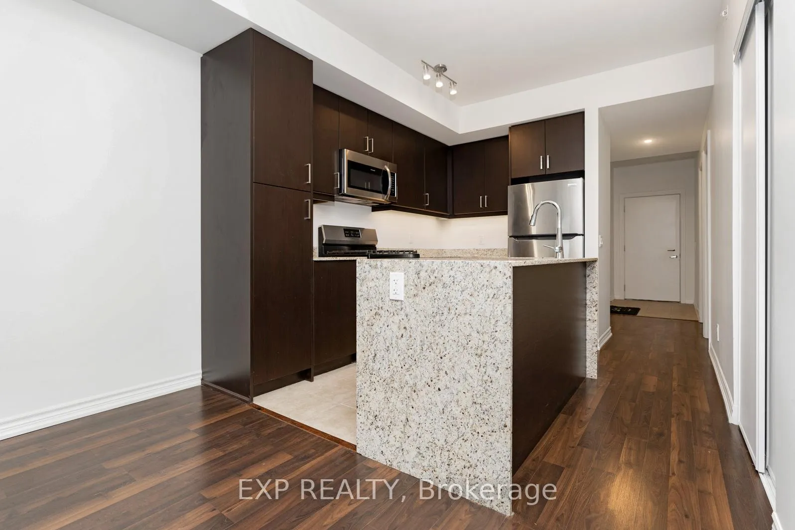 Photo 16 of Unit 308, 17 Spooner Crescent, Collingwood — HOMEH