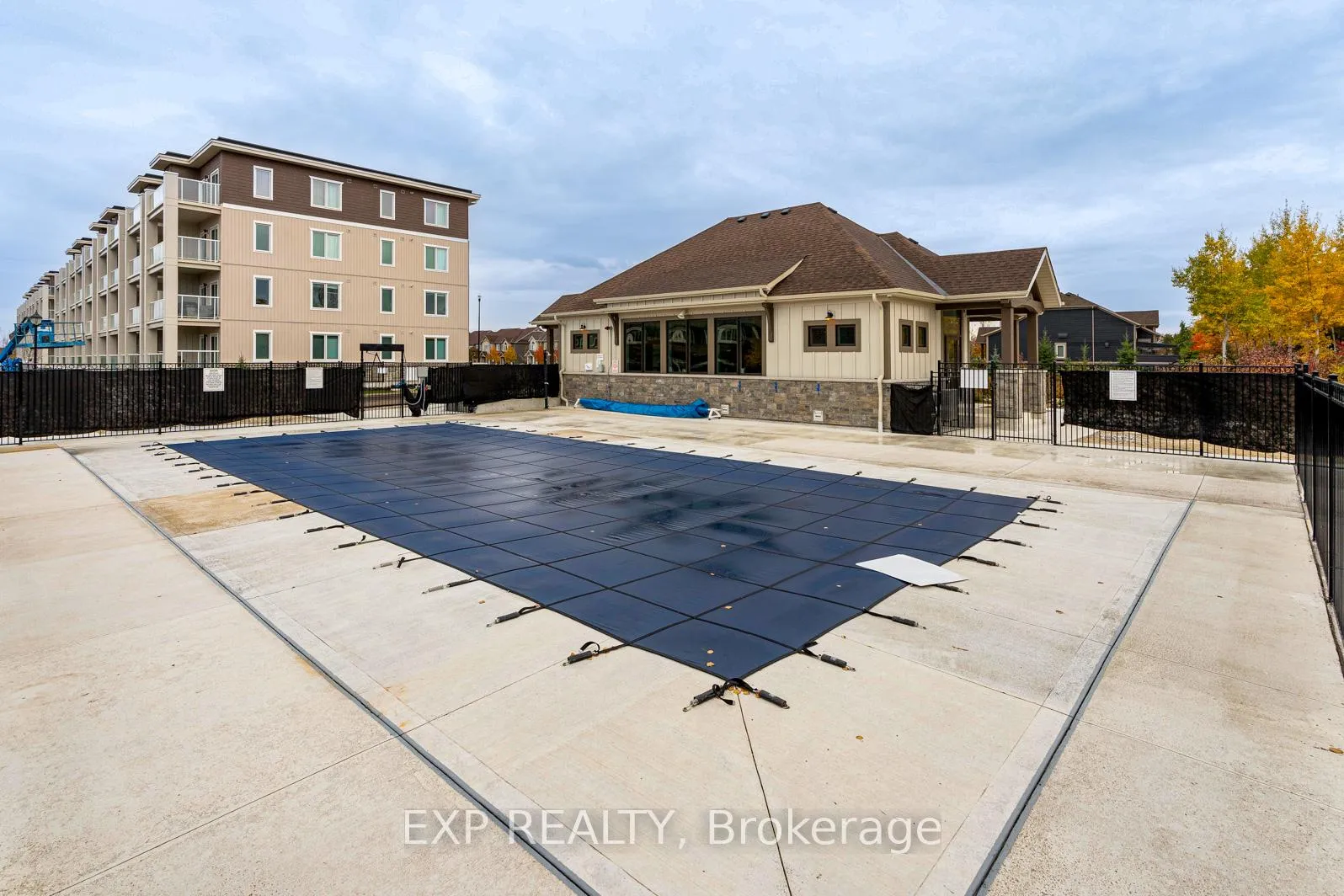 Photo 26 of Unit 308, 17 Spooner Crescent, Collingwood — HOMEH