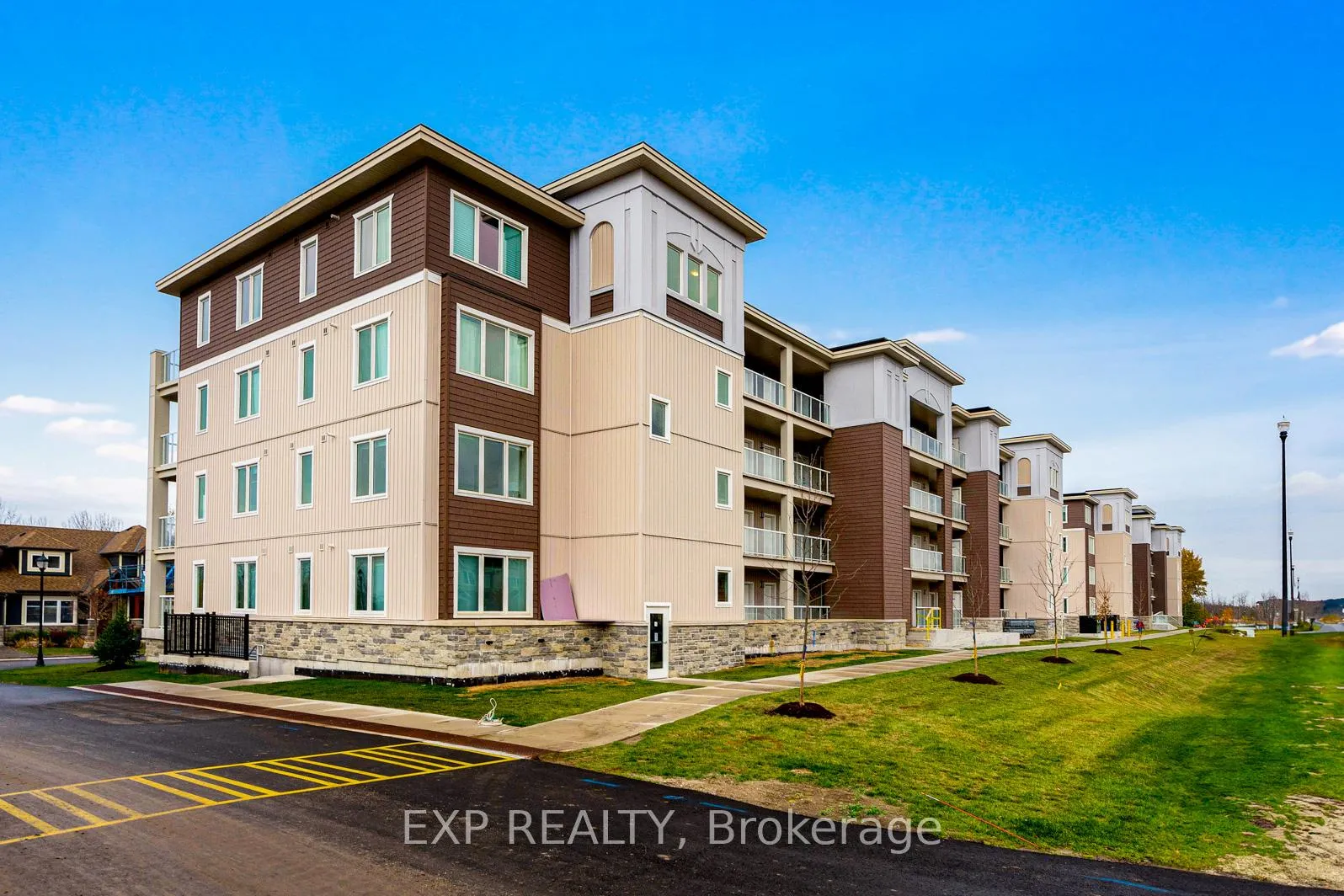 Photo 29 of Unit 308, 17 Spooner Crescent, Collingwood — HOMEH
