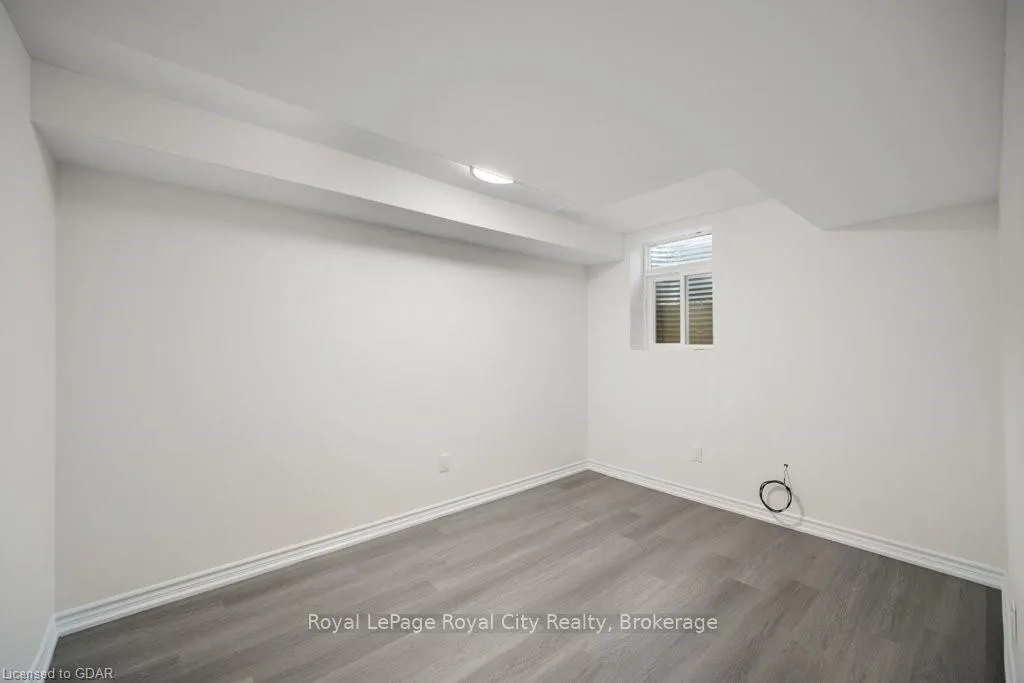 Photo 7 of Unit LOWER, 78 Couling Crescent, Guelph, Grange Road — HOMEH