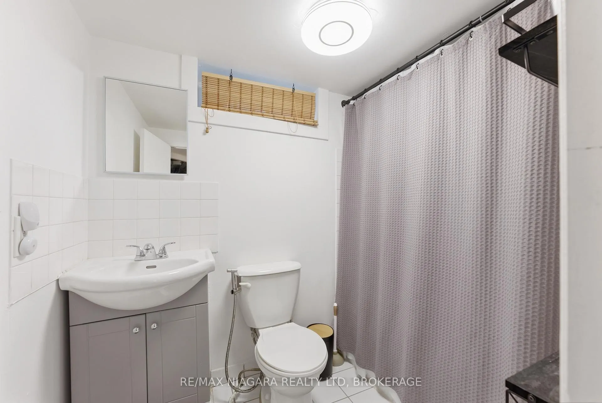 Photo 23 of 412 Welland Avenue, St. Catharines, Facer — HOMEH