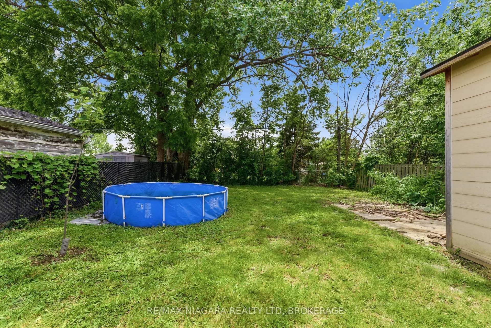 Photo 25 of 412 Welland Avenue, St. Catharines, Facer — HOMEH