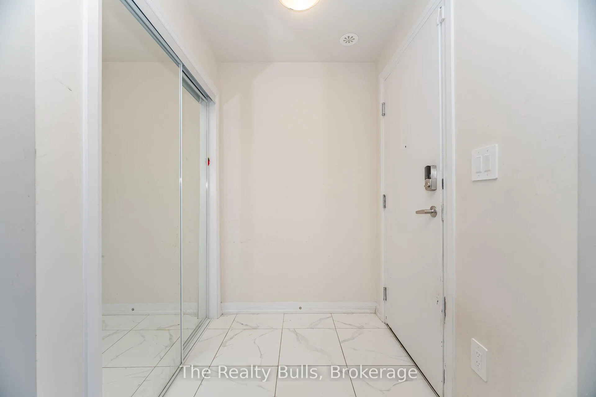 Photo 13 of Unit 119, 1589 Rose Way, Milton, Cobban — HOMEH