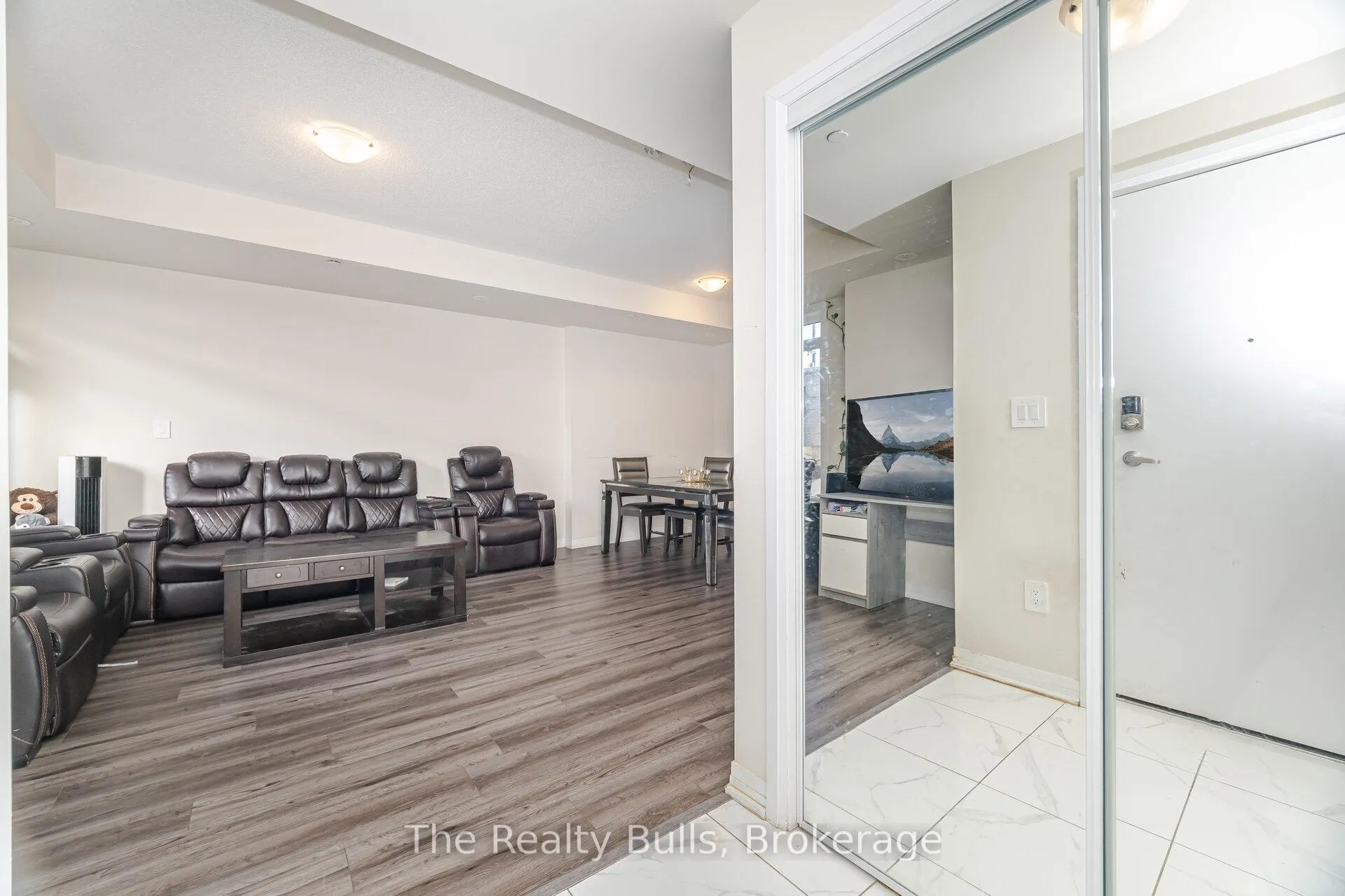 Photo 14 of Unit 119, 1589 Rose Way, Milton, Cobban — HOMEH