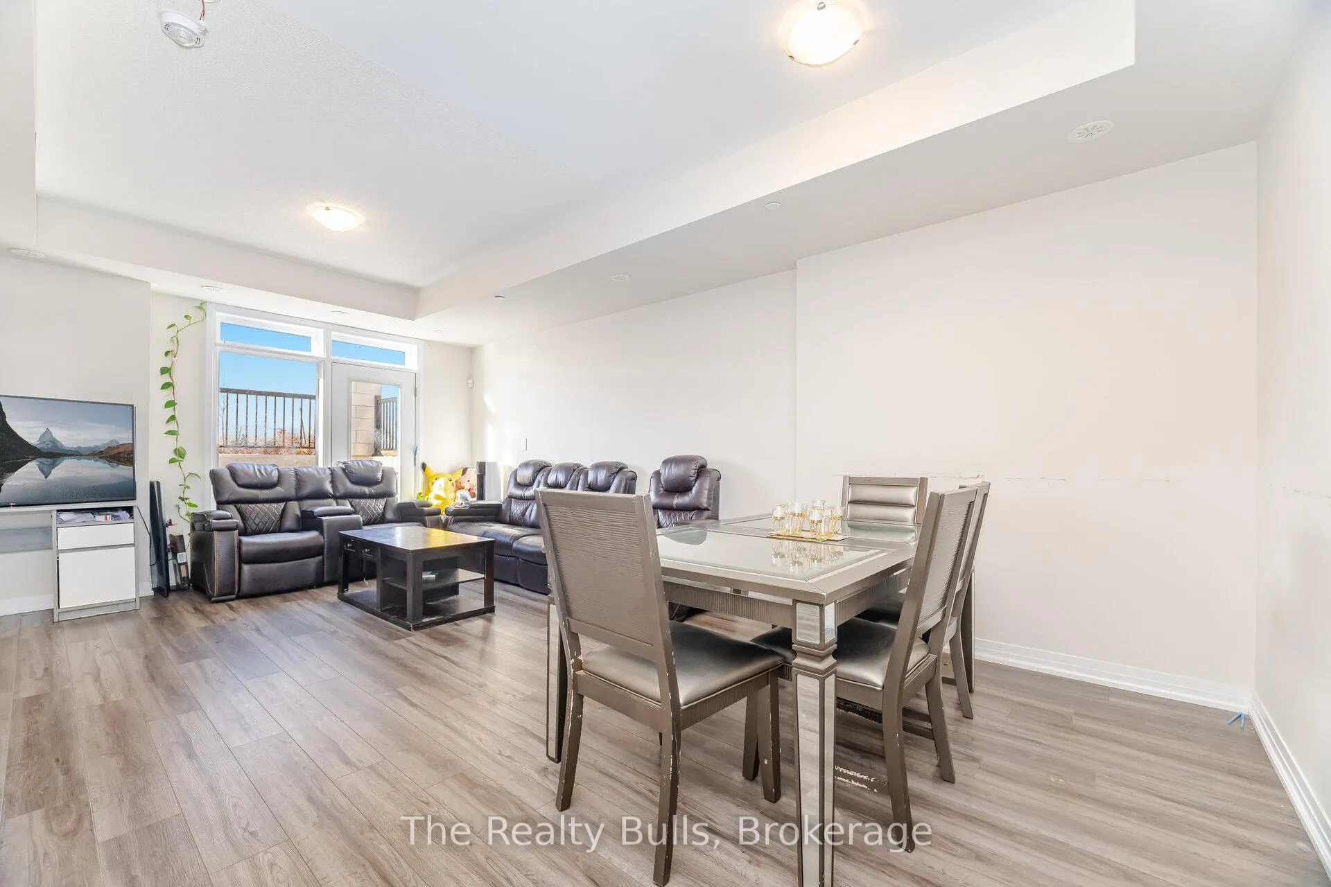 Photo 18 of Unit 119, 1589 Rose Way, Milton, Cobban — HOMEH