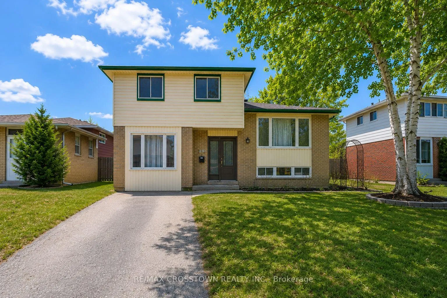 Photo 1 of 29 Baker Crescent, Barrie, Cundles East — HOMEH