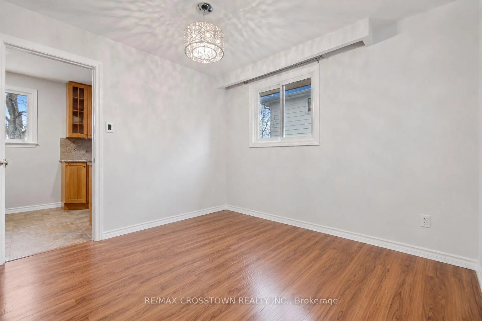 Photo 3 of 29 Baker Crescent, Barrie, Cundles East — HOMEH