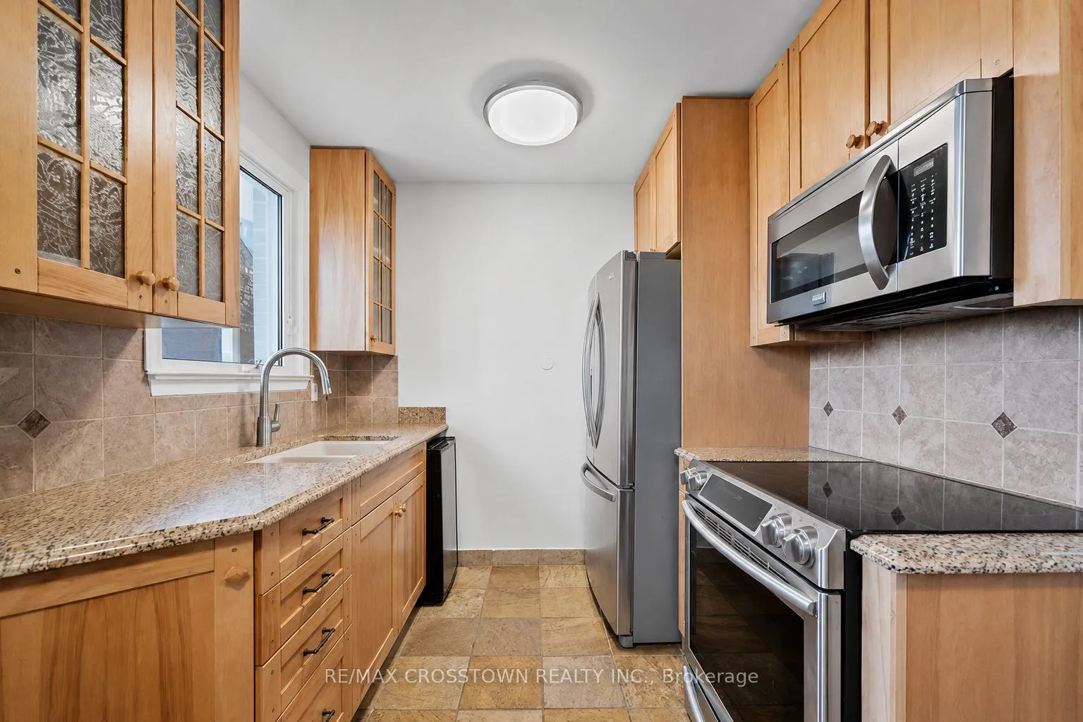 Photo 5 of 29 Baker Crescent, Barrie, Cundles East — HOMEH