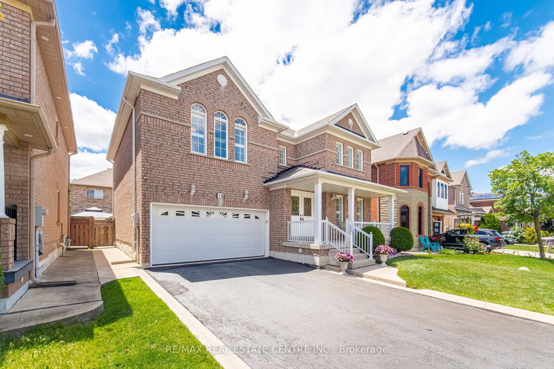 Photo 2 of 18 grasshopper Way, Brampton, Sandringham-Wellington — HOMEH