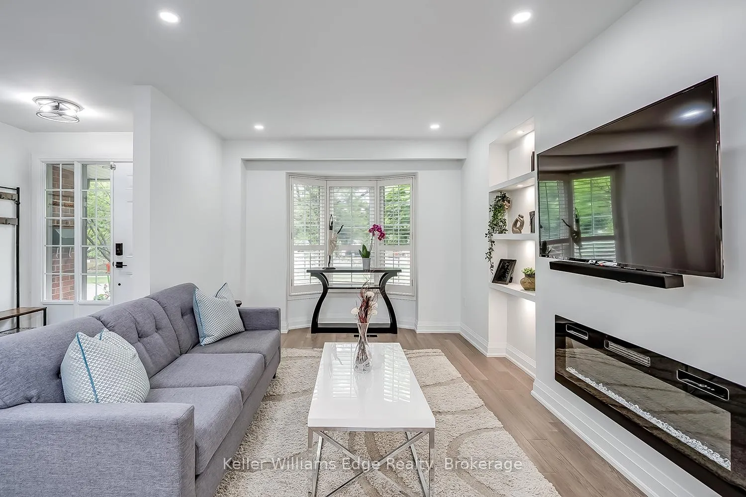 Photo 8 of Unit 32, 3049 Glencrest Road, Burlington, Roseland — HOMEH