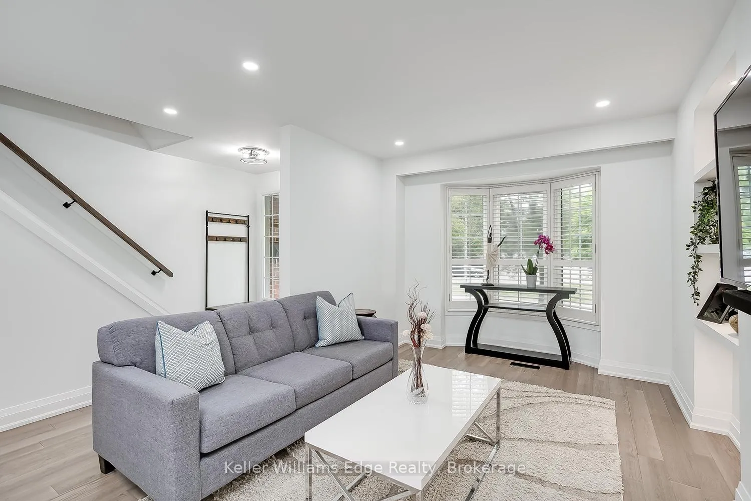 Photo 9 of Unit 32, 3049 Glencrest Road, Burlington, Roseland — HOMEH