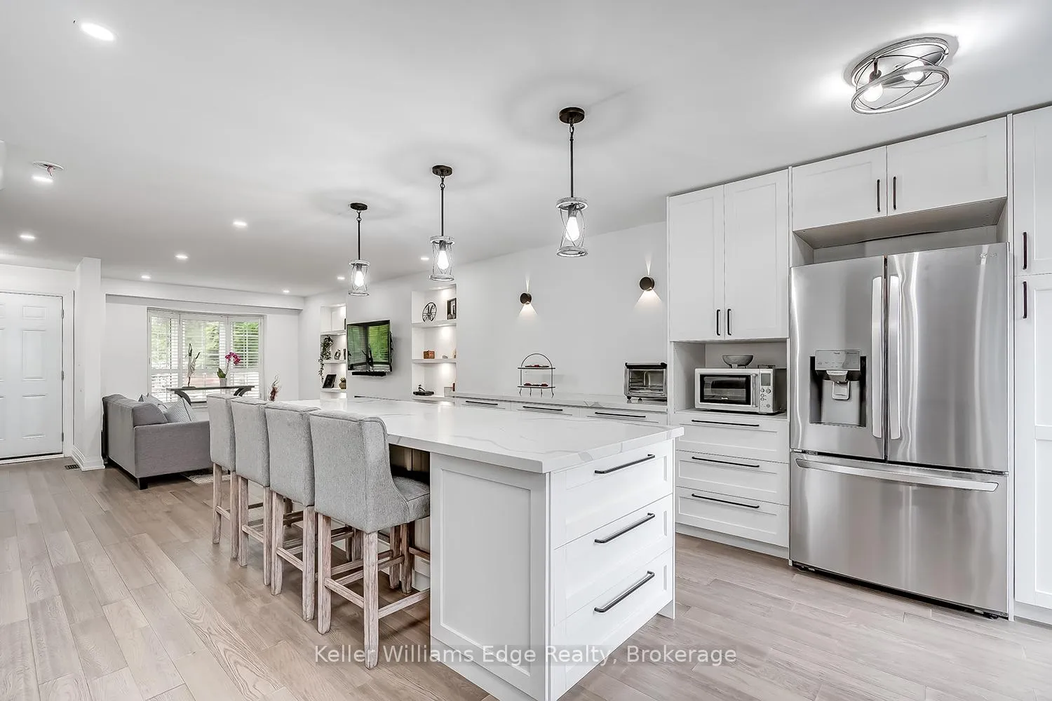 Photo 18 of Unit 32, 3049 Glencrest Road, Burlington, Roseland — HOMEH
