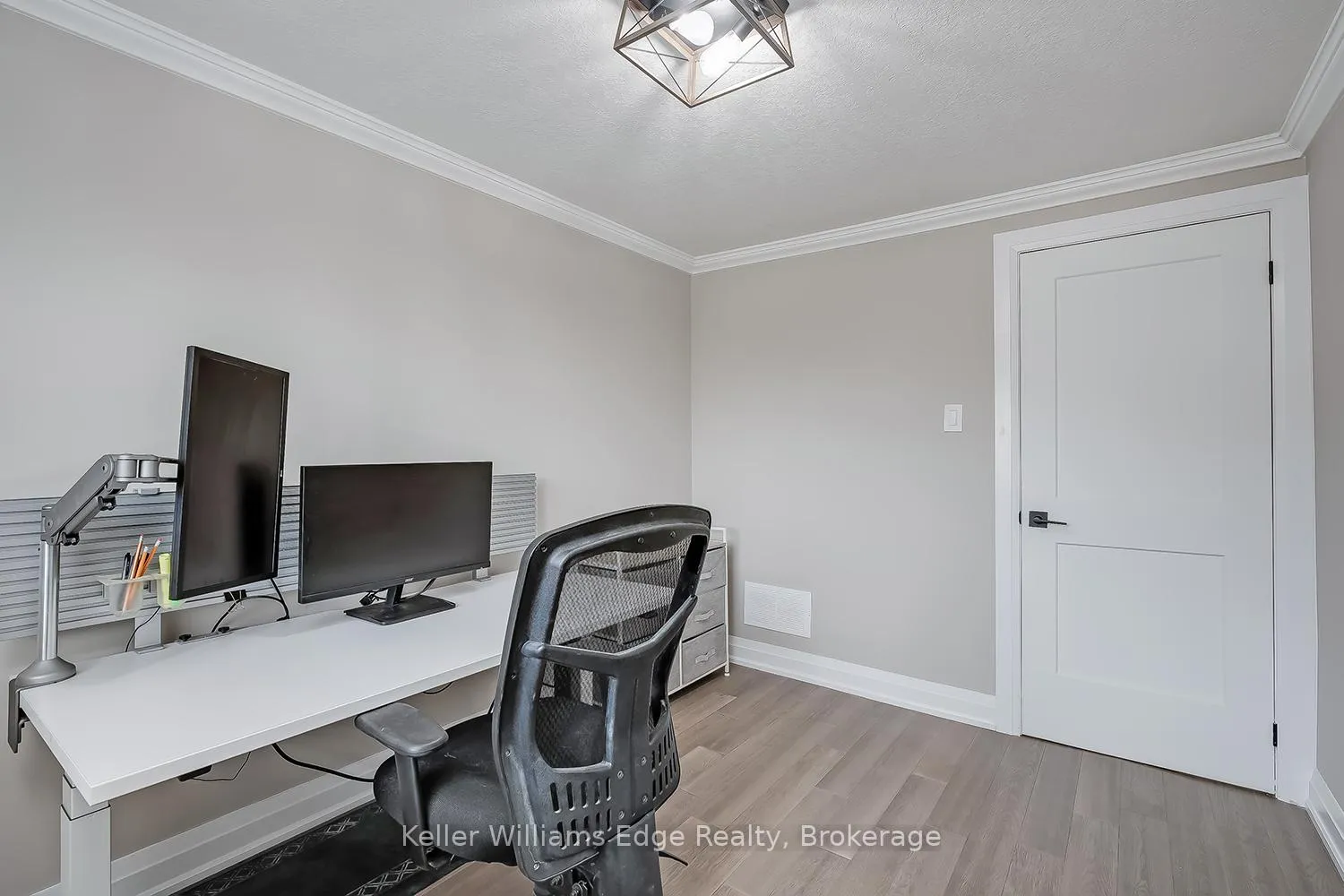 Photo 30 of Unit 32, 3049 Glencrest Road, Burlington, Roseland — HOMEH