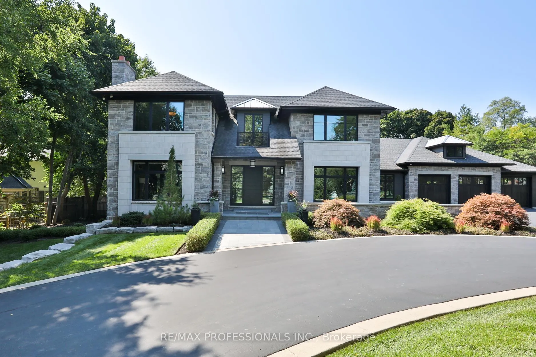 Photo 1 of 262 Maple Grove Drive, Oakville, Morrison — HOMEH