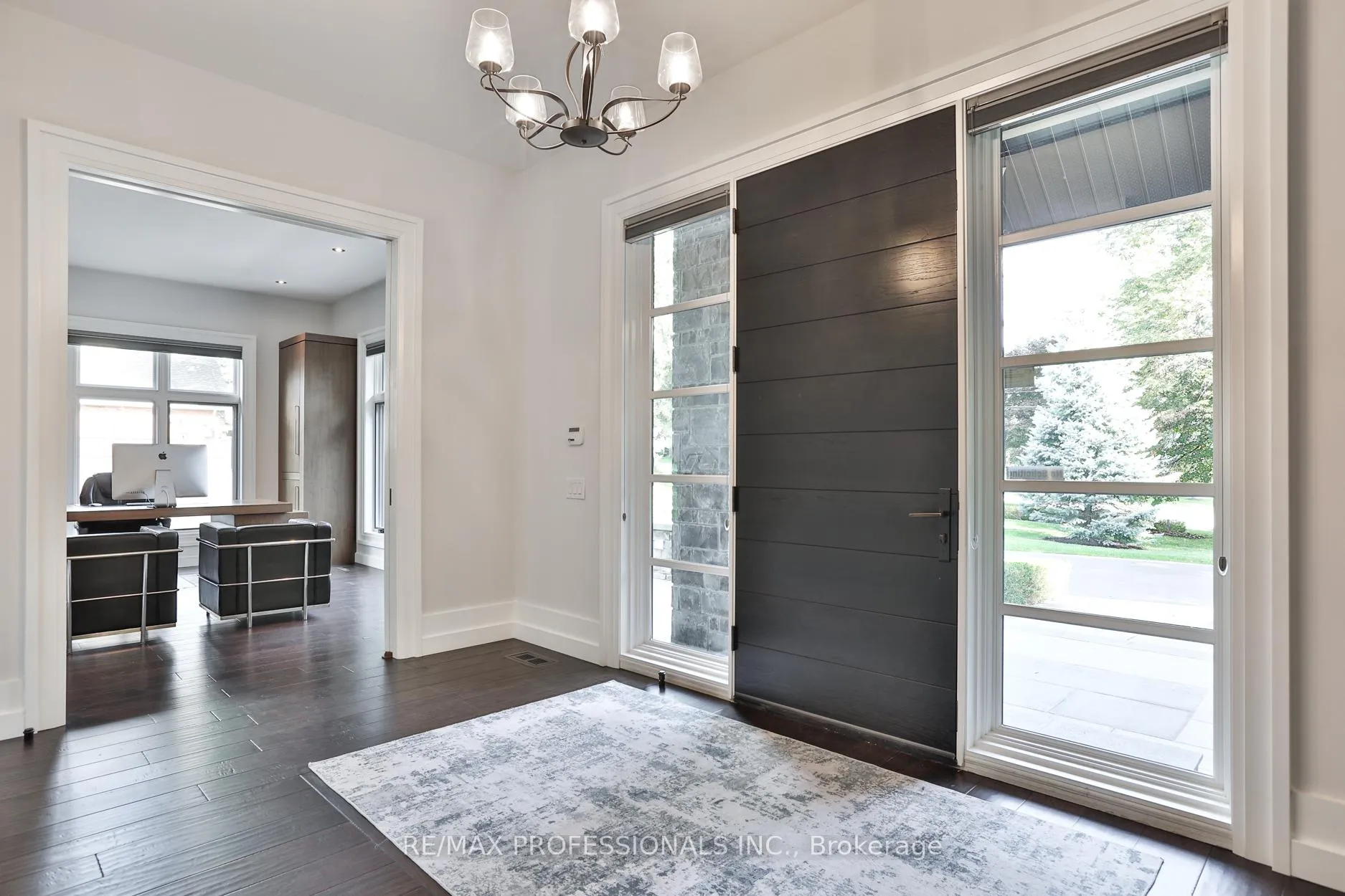 Photo 2 of 262 Maple Grove Drive, Oakville, Morrison — HOMEH