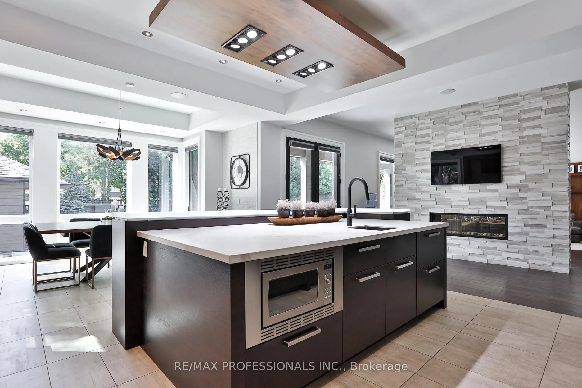 Photo 14 of 262 Maple Grove Drive, Oakville, Morrison — HOMEH