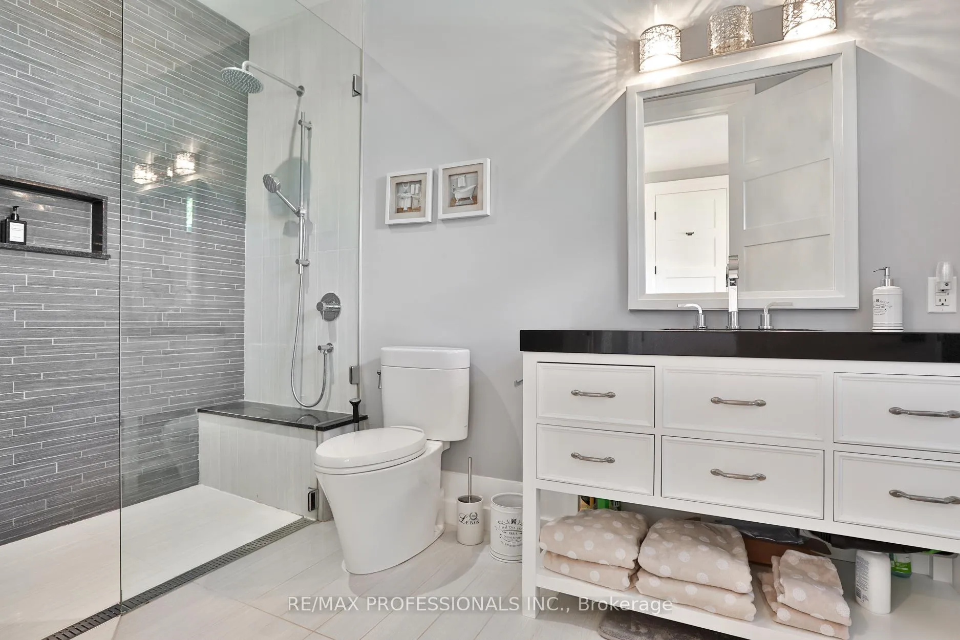 Photo 29 of 262 Maple Grove Drive, Oakville, Morrison — HOMEH
