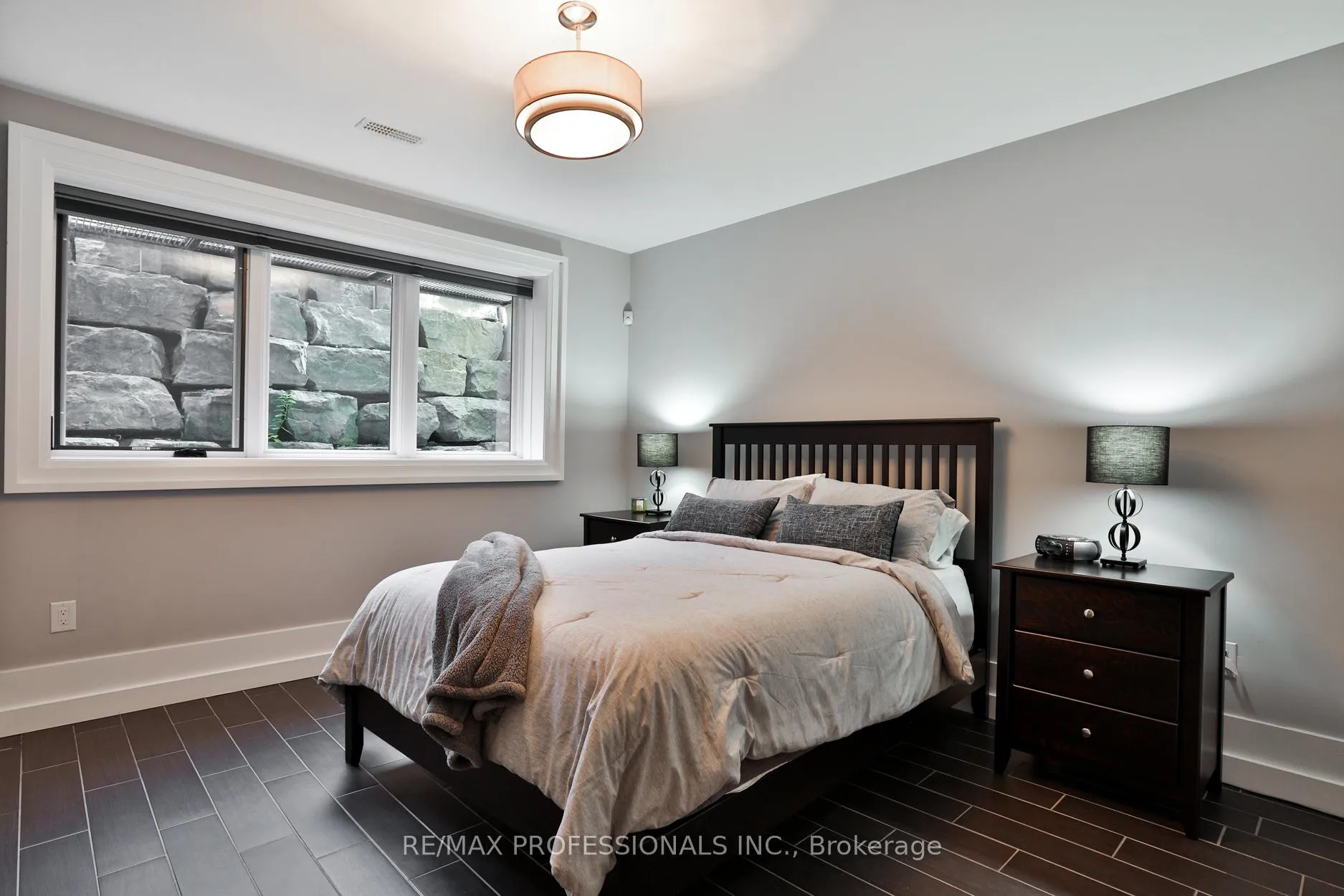 Photo 42 of 262 Maple Grove Drive, Oakville, Morrison — HOMEH