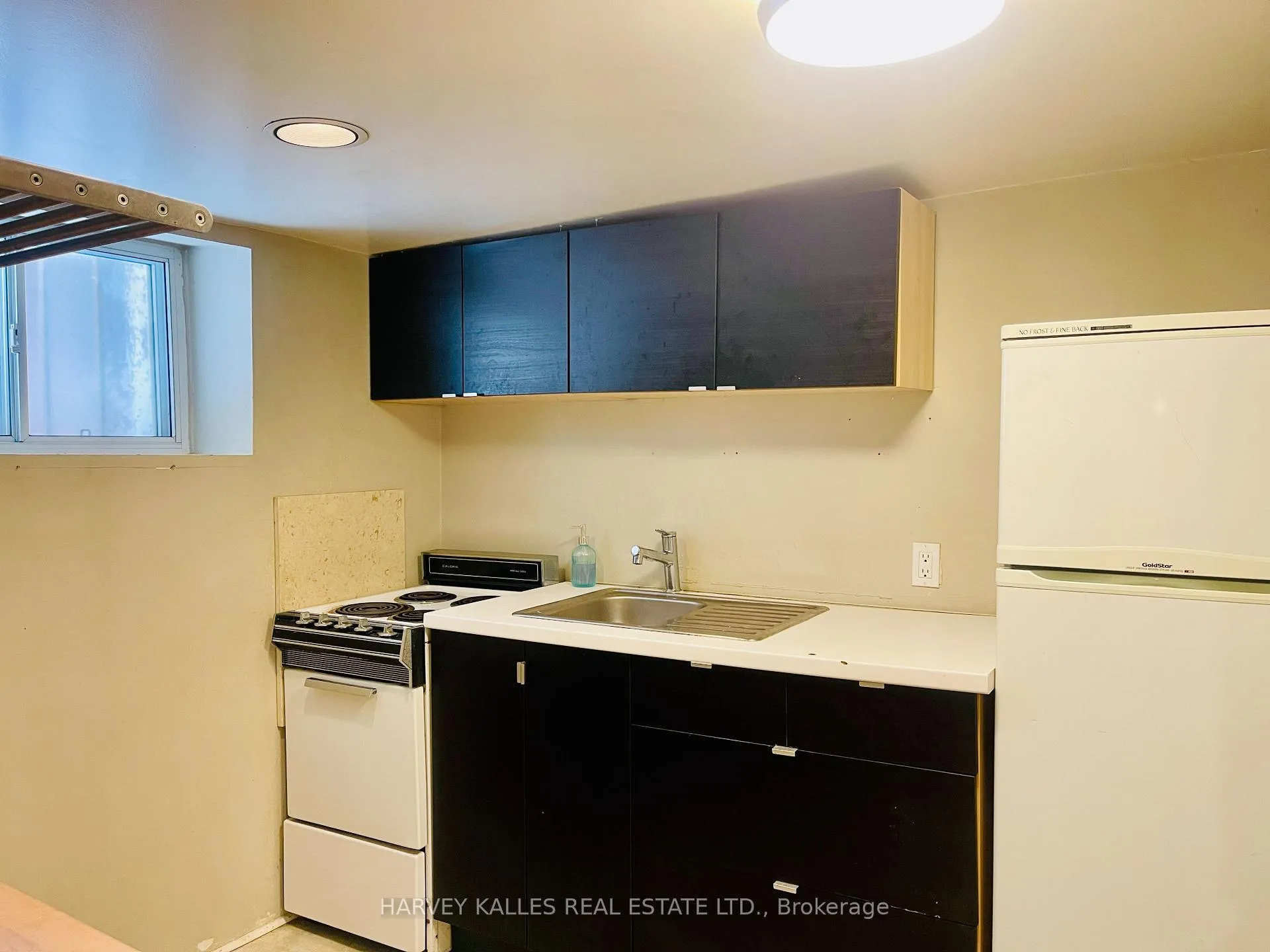 Photo 5 of Unit Basement, 218 Heath Street W, Toronto, Forest Hill South — HOMEH