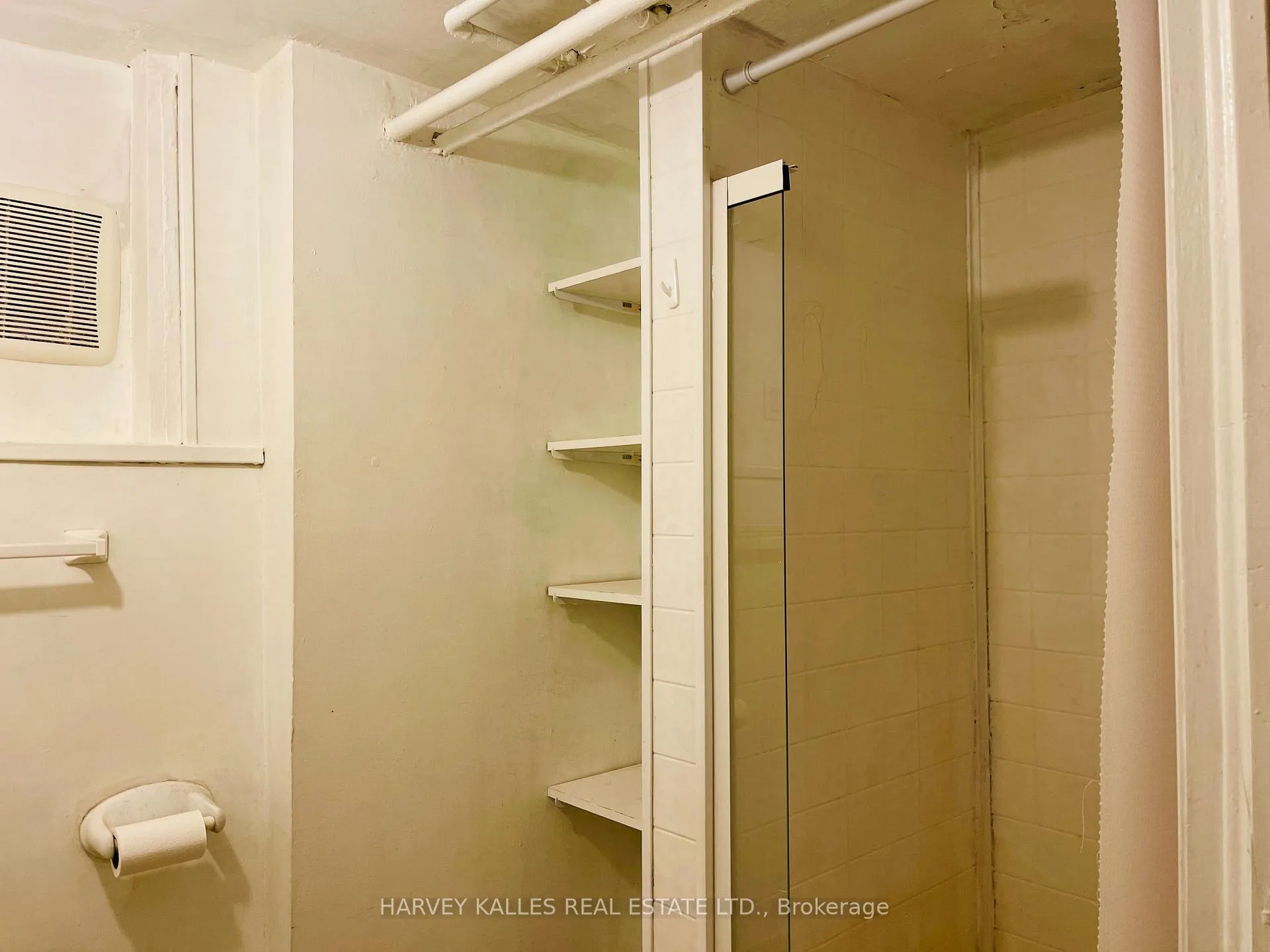 Photo 8 of Unit Basement, 218 Heath Street W, Toronto, Forest Hill South — HOMEH