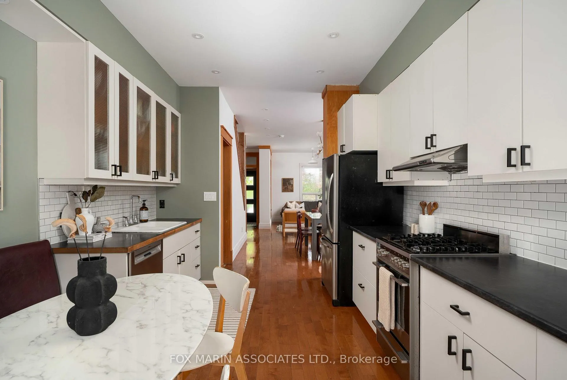 Photo 18 of 276 Perth Avenue, Toronto, Dovercourt-Wallace Emerson-Junction — HOMEH