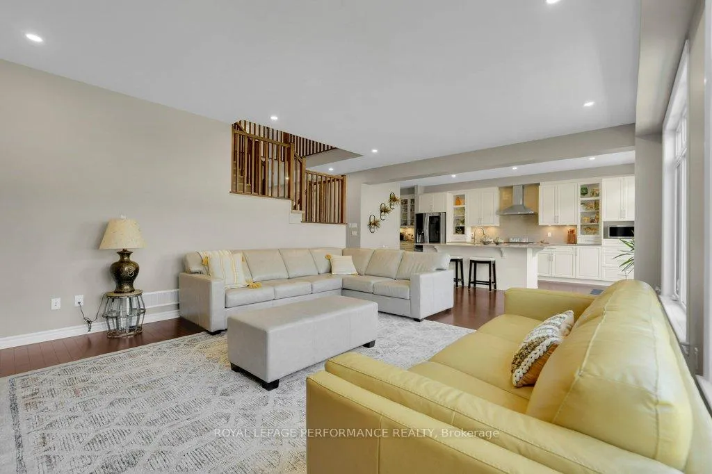 Photo 16 of 210 Trollius Way, Ottawa, Blossom Park/Kemp Park/Findlay Creek — HOMEH
