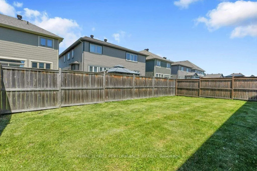 Photo 39 of 210 Trollius Way, Ottawa, Blossom Park/Kemp Park/Findlay Creek — HOMEH